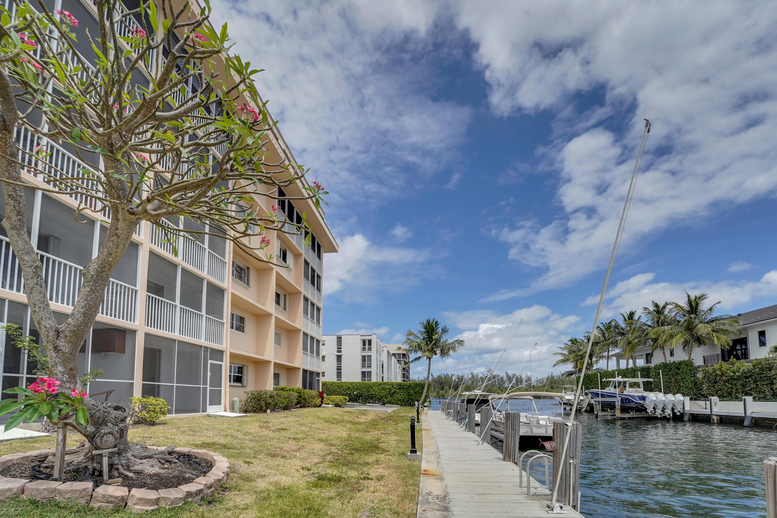 750 NE Spanish River Boulevard 102