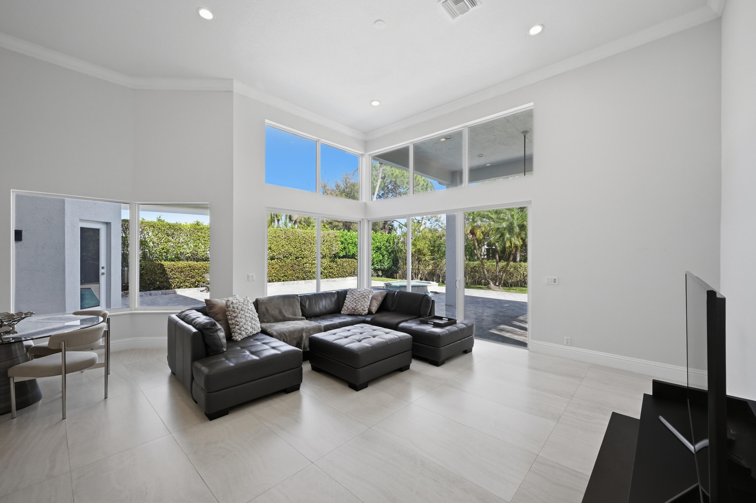 5006 NW 24th Circle