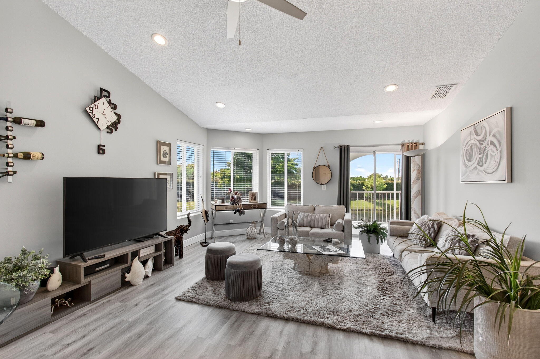 815 Boynton Beach Boulevard Unit: 6-201