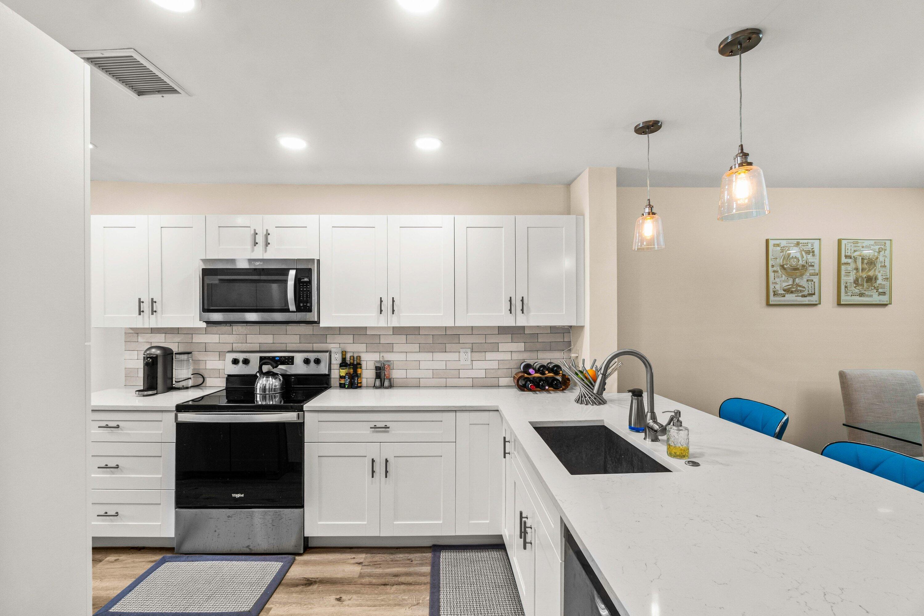 10 Southport Lane F