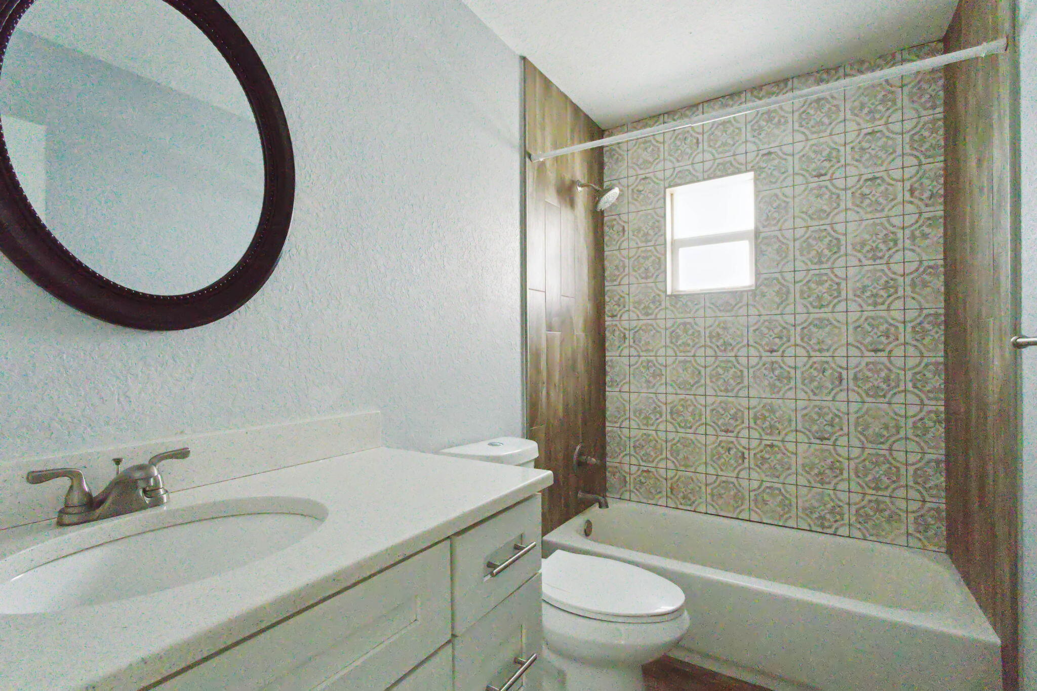 2227 NE 3rd Avenue 1