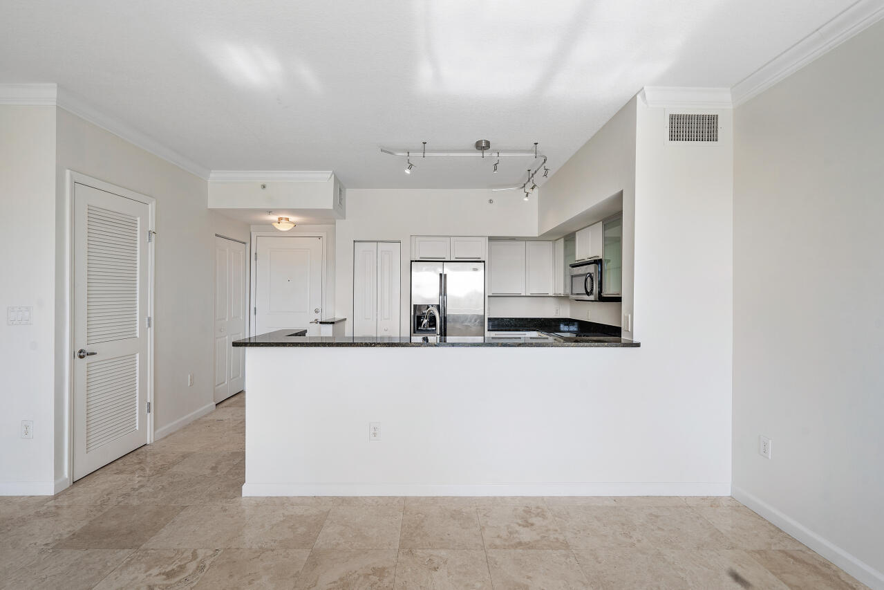 235 NE 1st Street