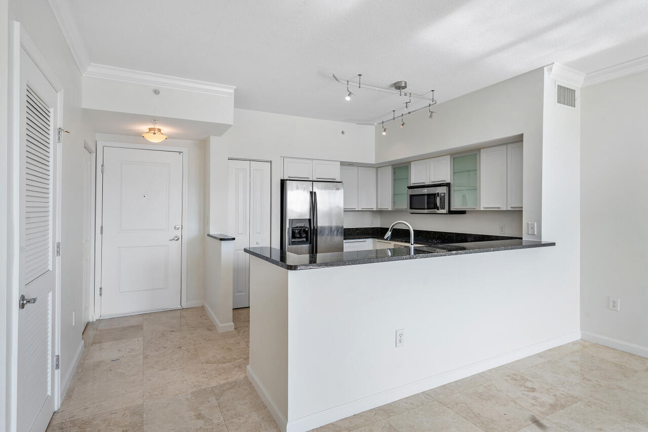 235 NE 1st Street