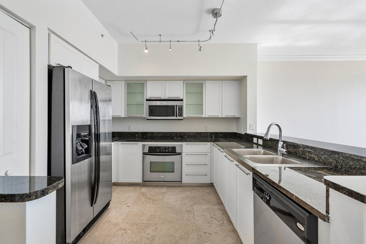 235 NE 1st Street
