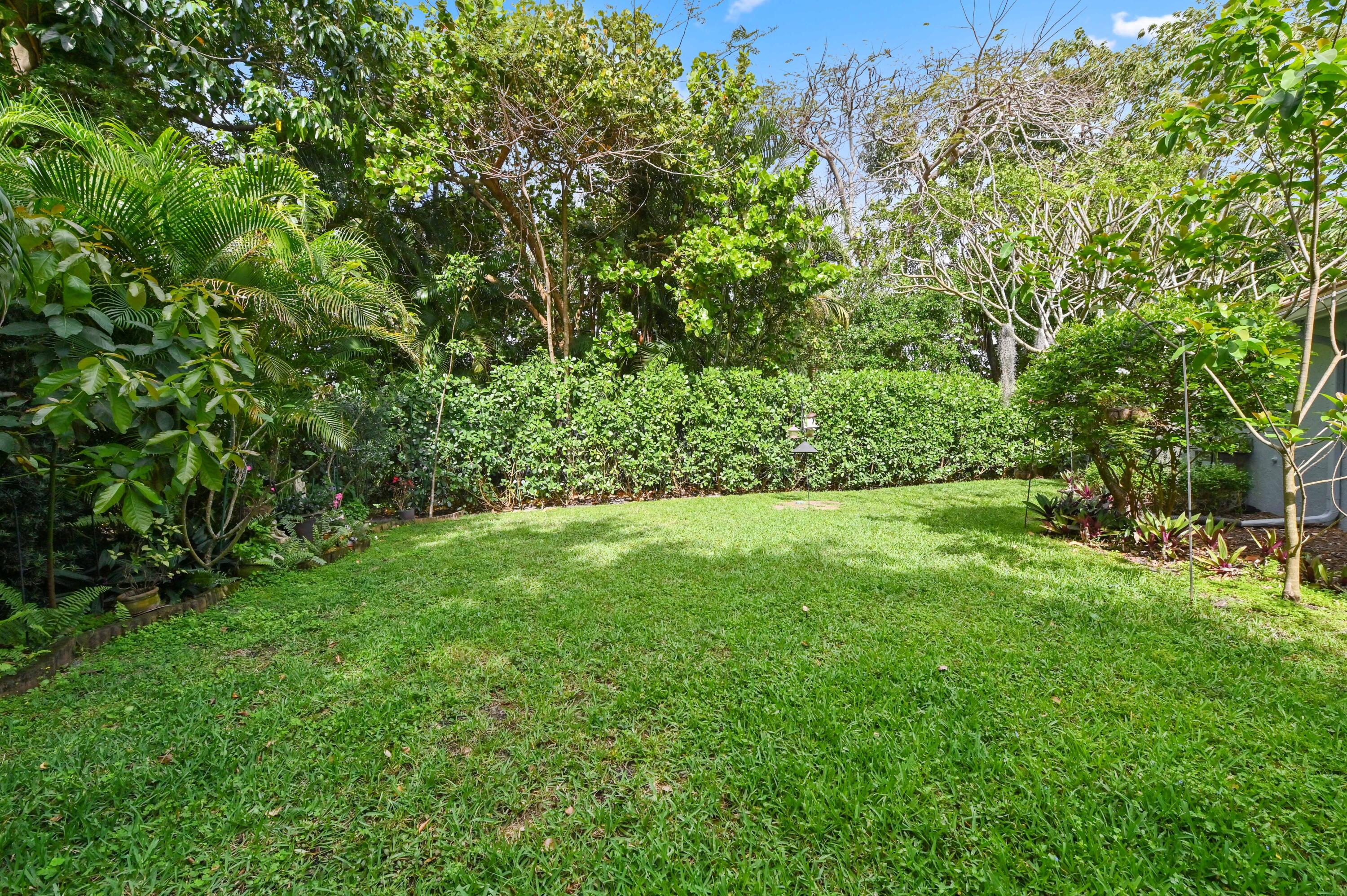 292 Sherwood Forest Drive