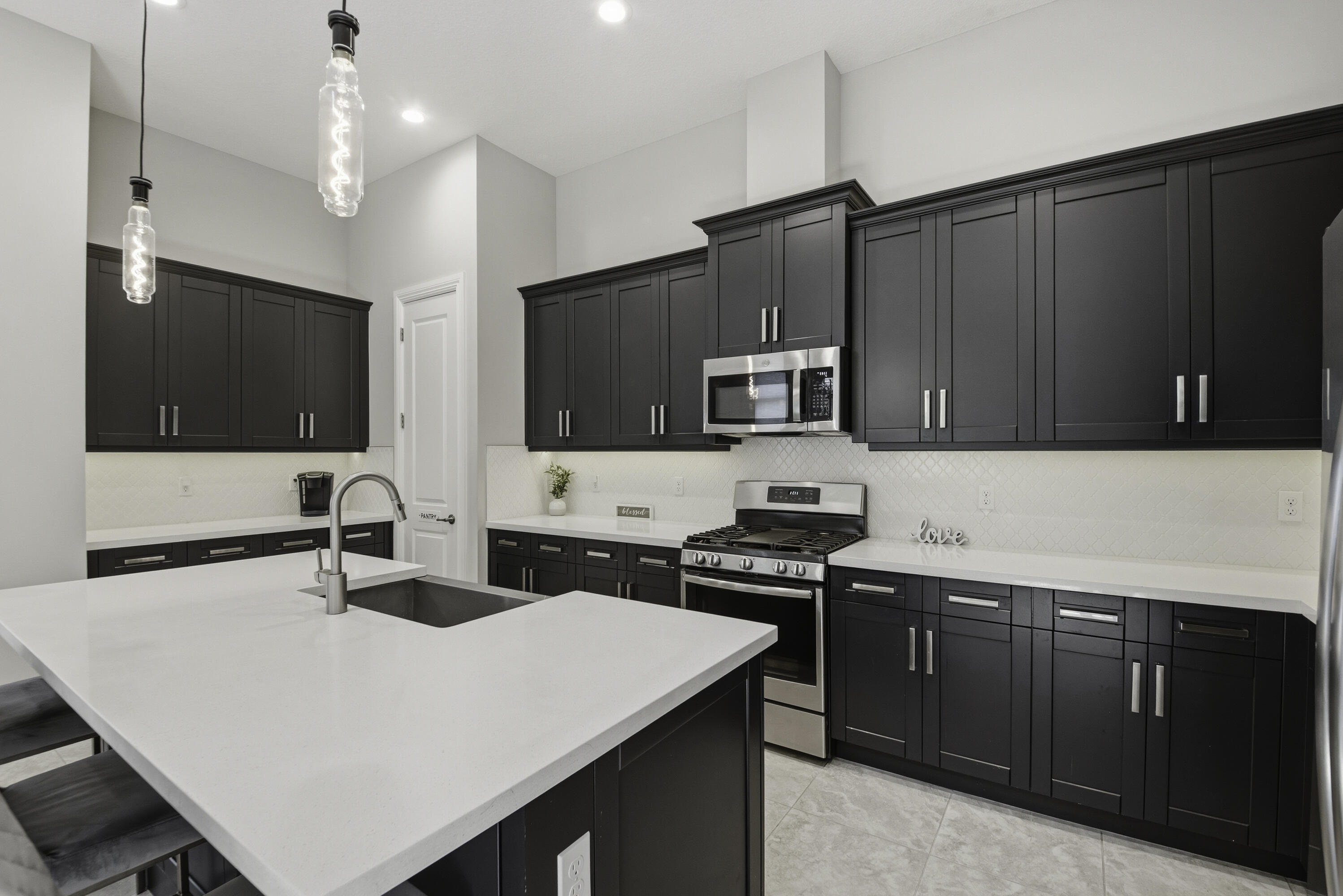 8644 Grand Prix Lane