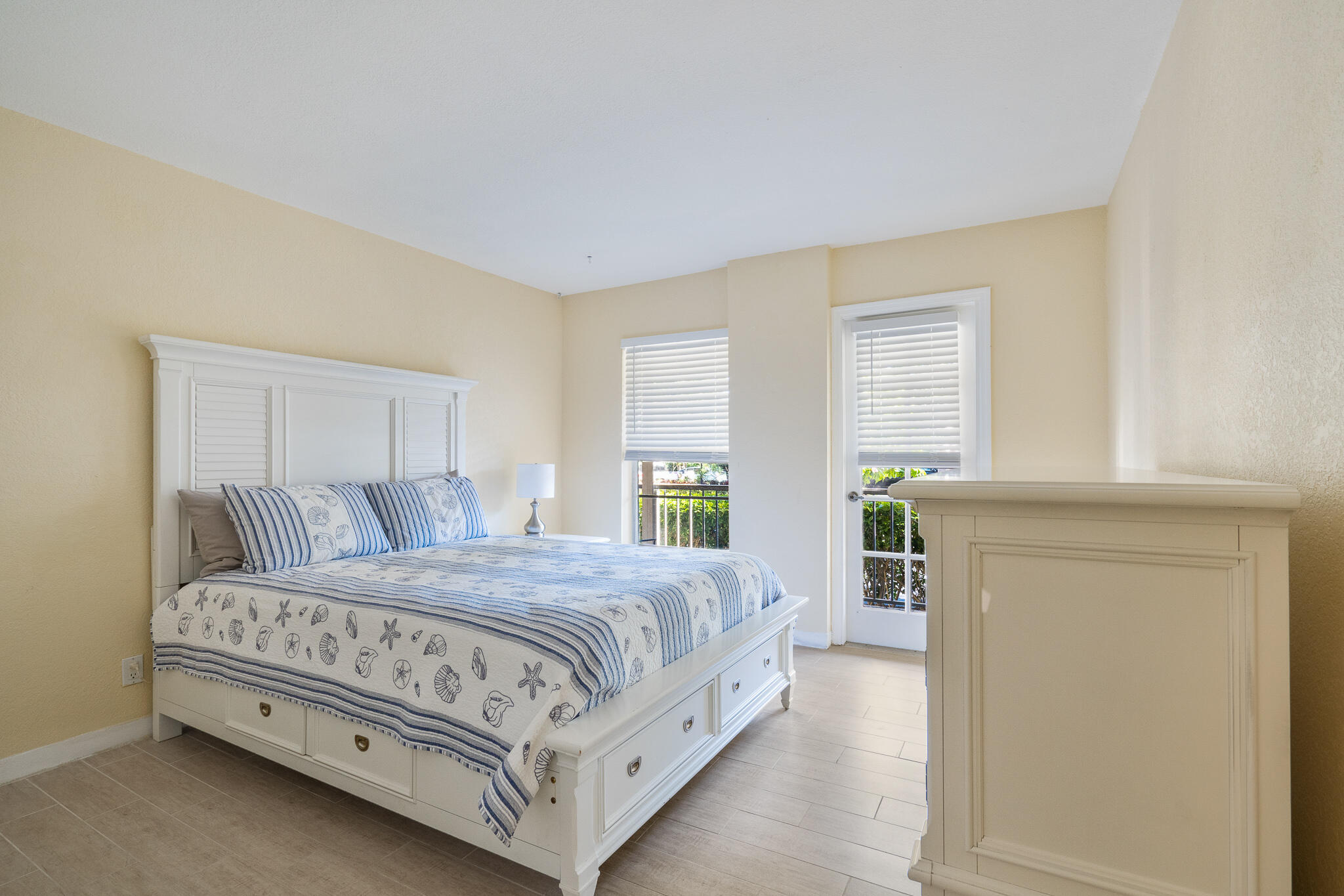 1111 S Ocean Boulevard 122