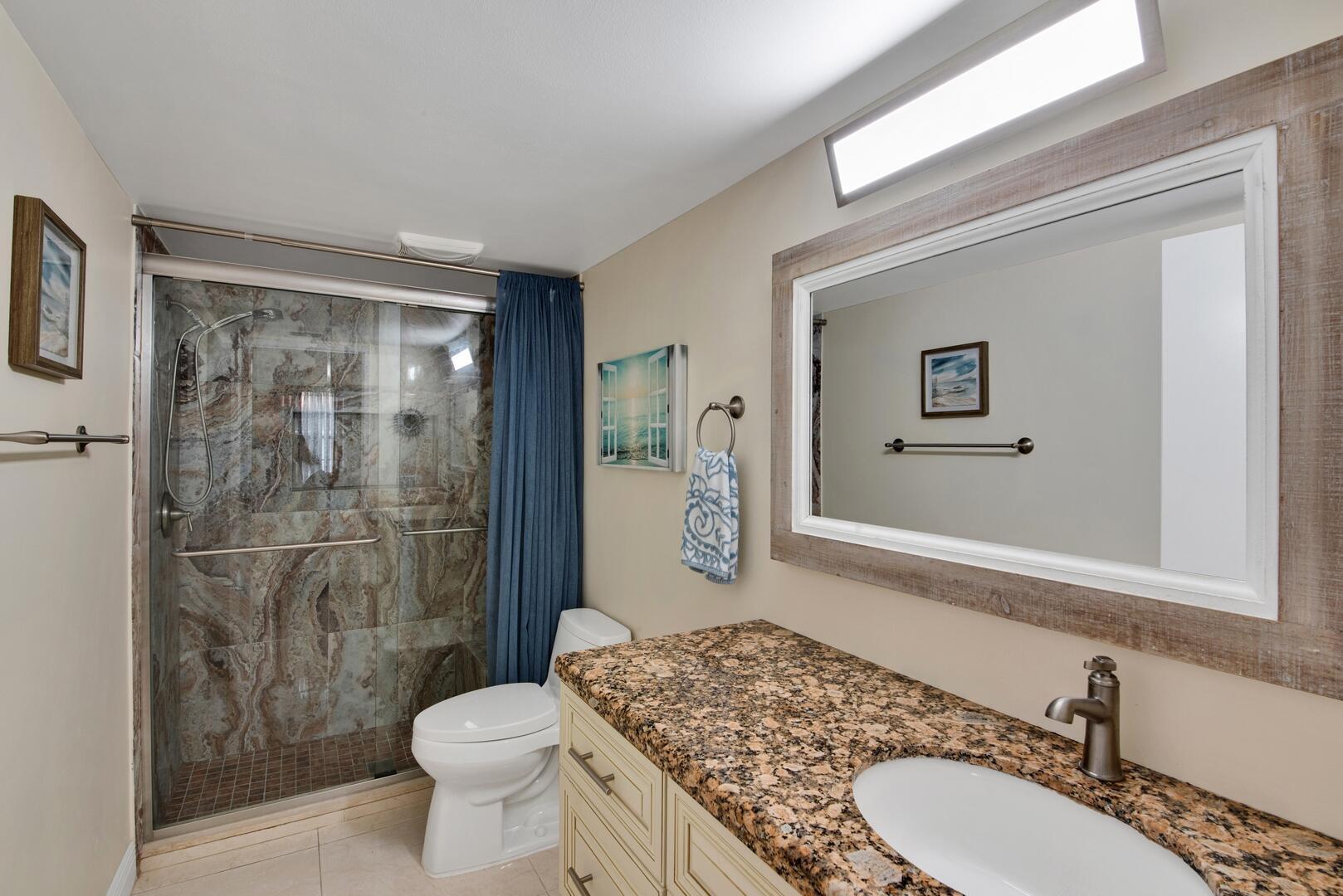 10223 N Circle Lake Drive 102