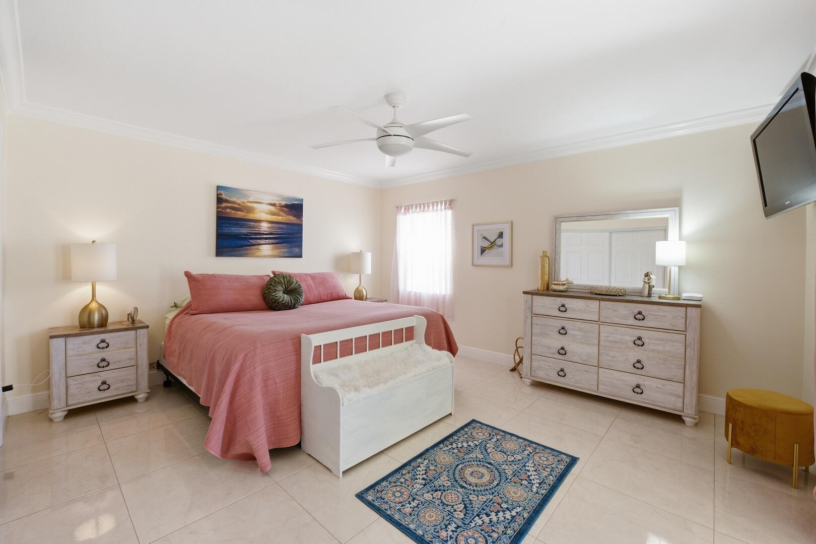 10223 N Circle Lake Drive 102