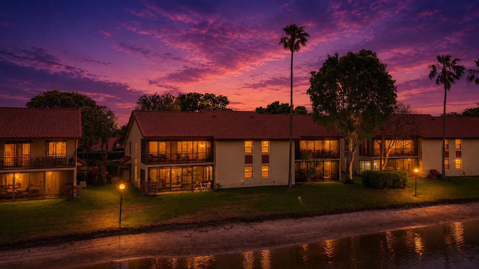 10223 N Circle Lake Drive 102
