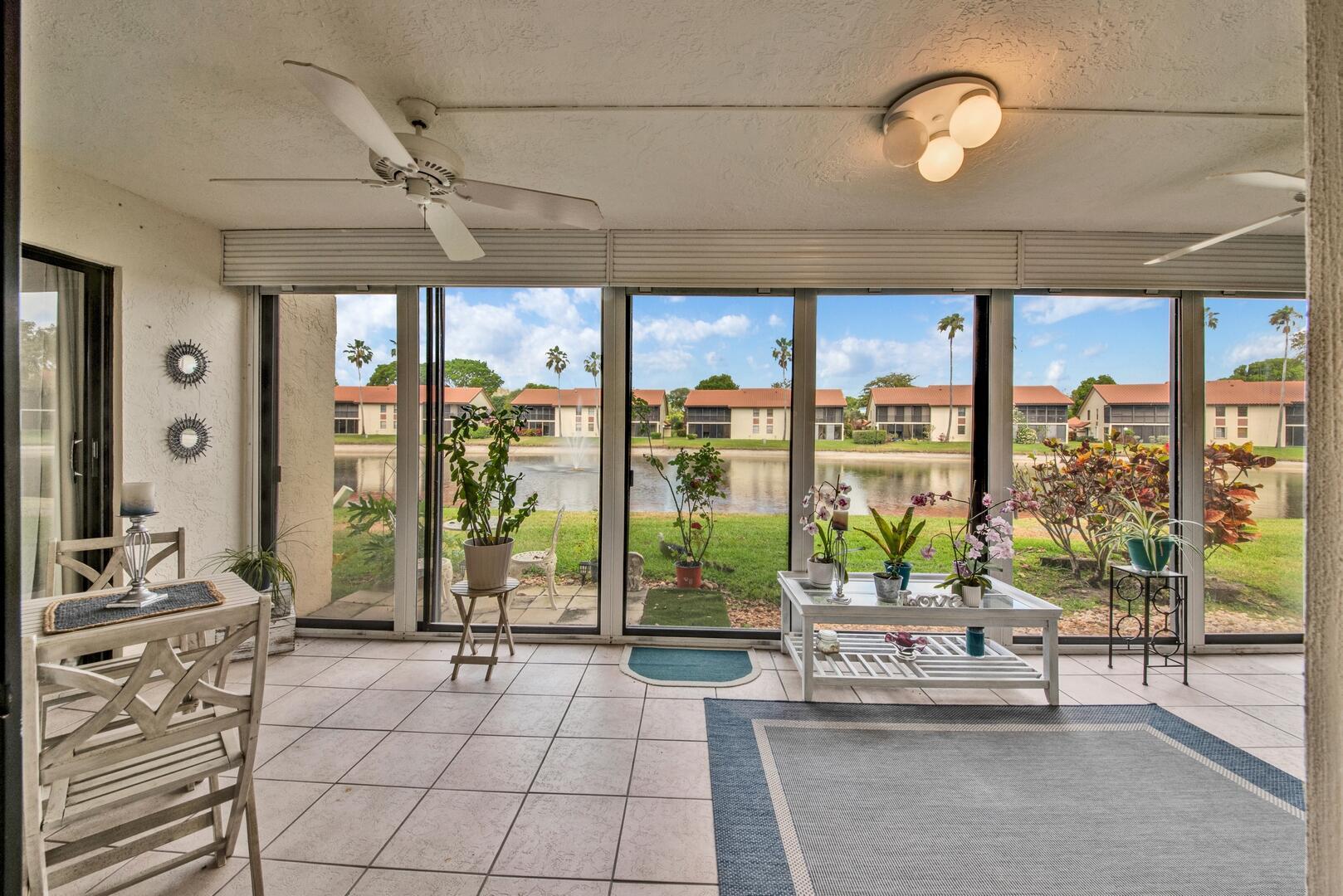 10223 N Circle Lake Drive 102