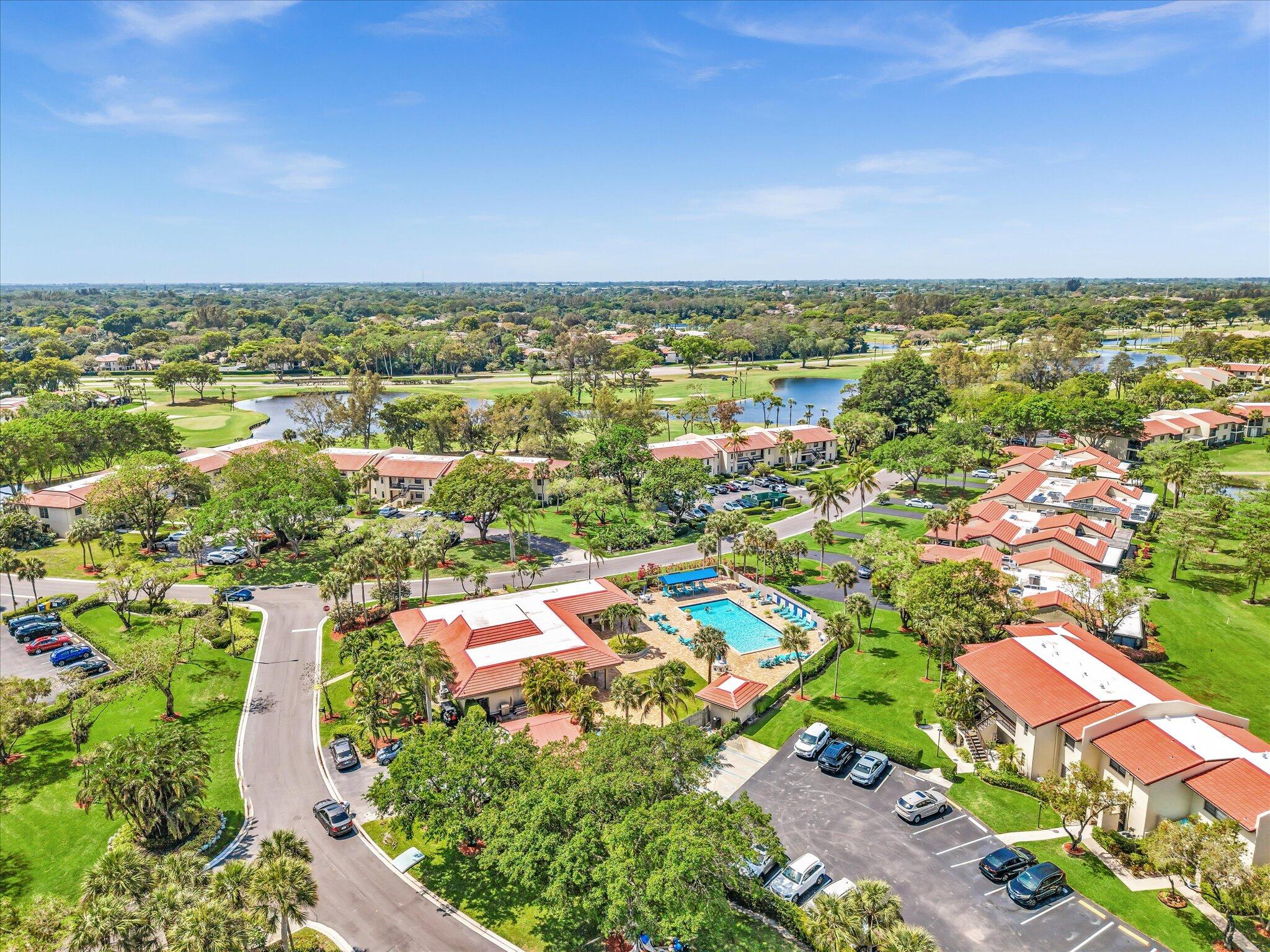 8410 Casa Del Lago