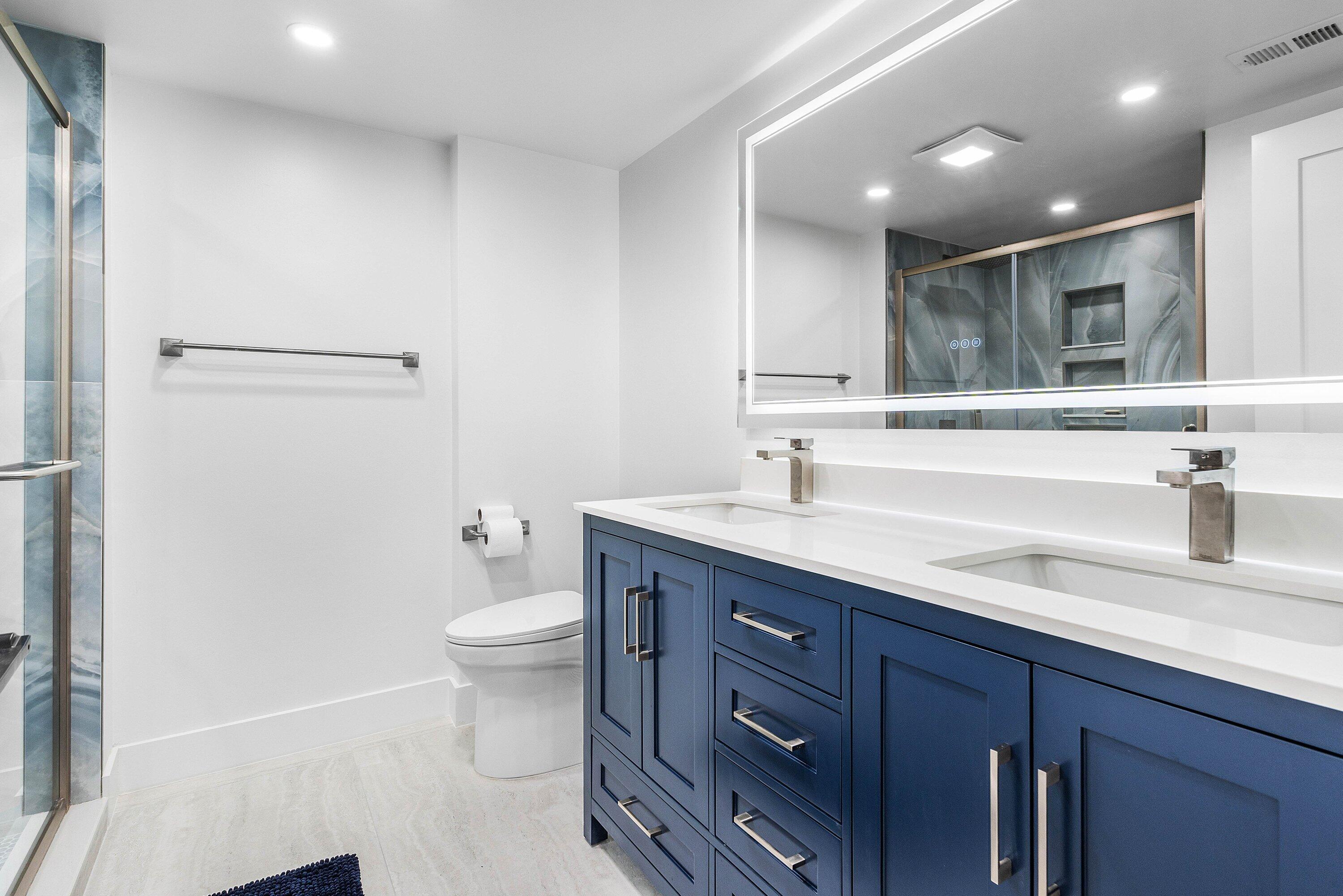 27 Stratford Ln Lane W C