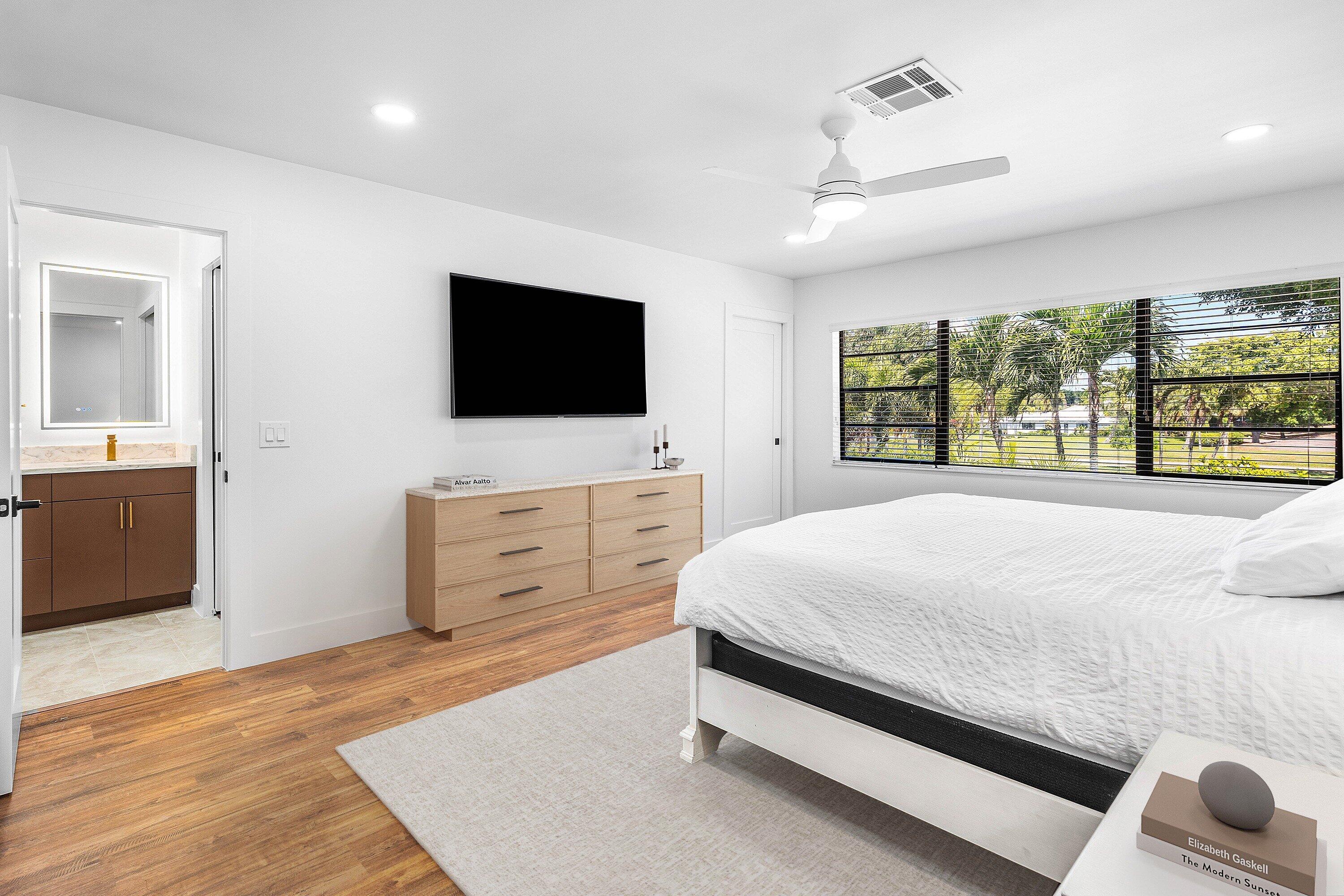 27 Stratford Ln Lane W C