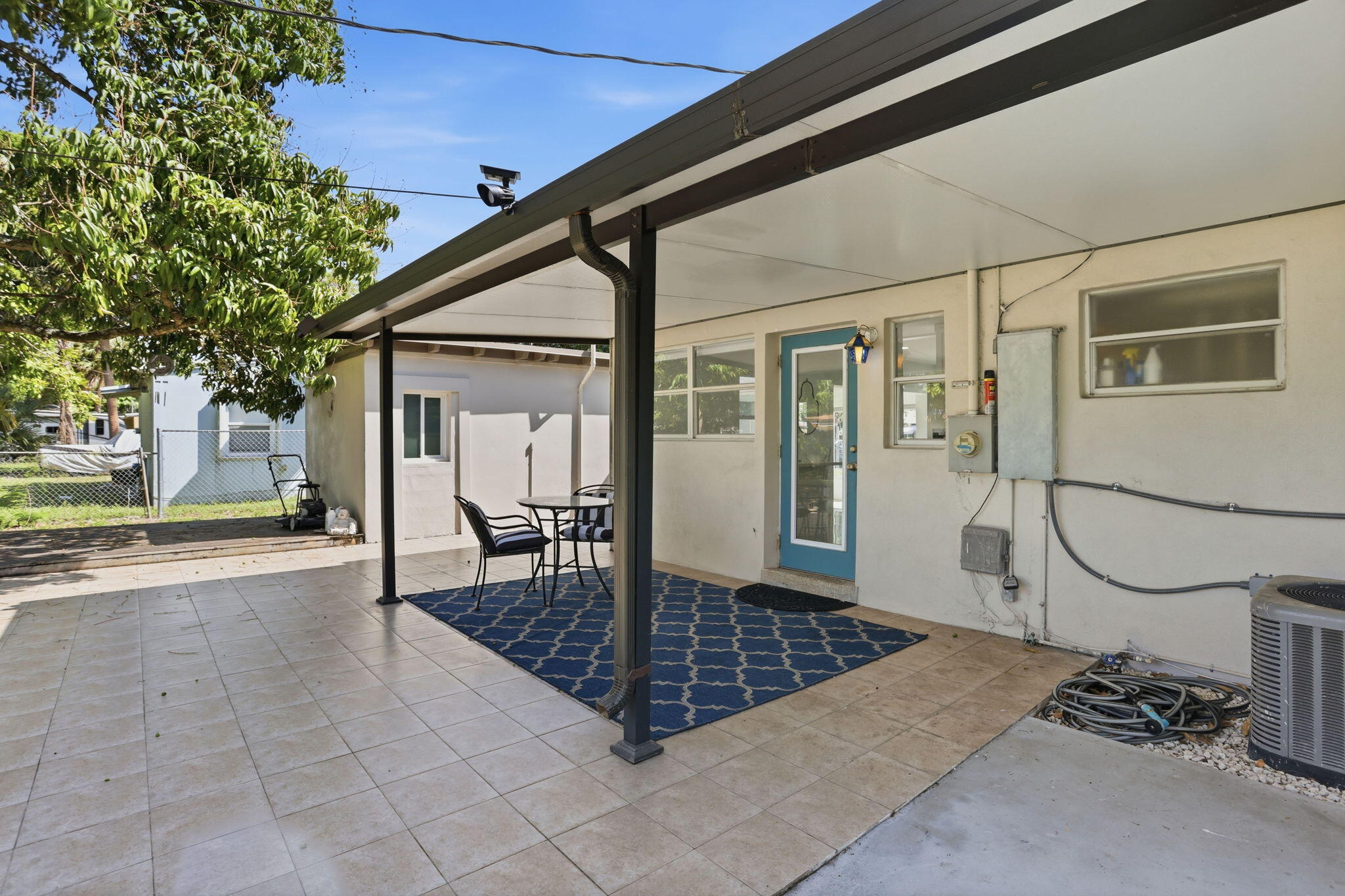 139 SW 21st Way