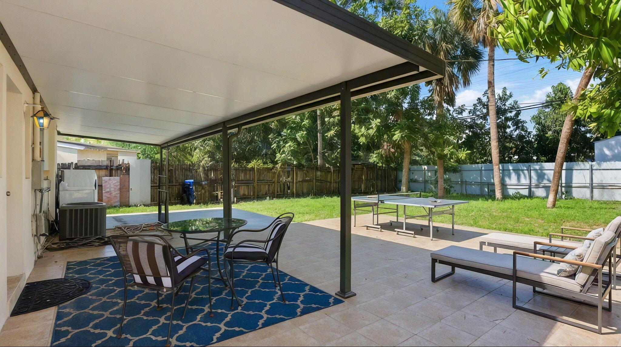 139 SW 21st Way