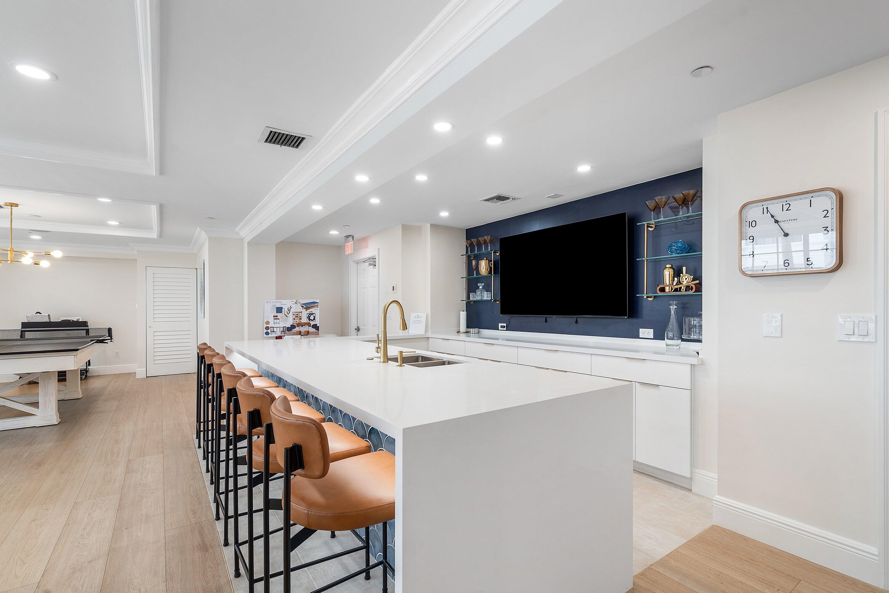 233 S Federal Highway 408