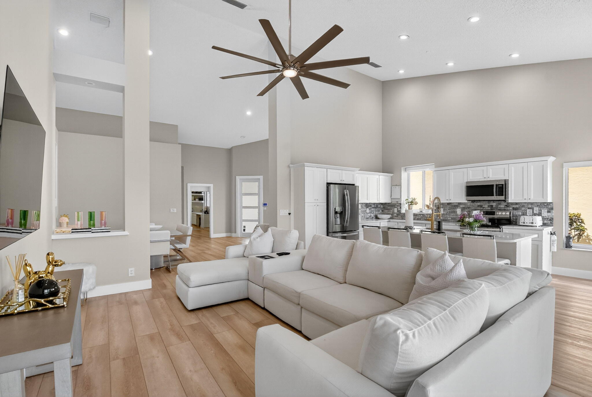 8385 Horseshoe Bay Road