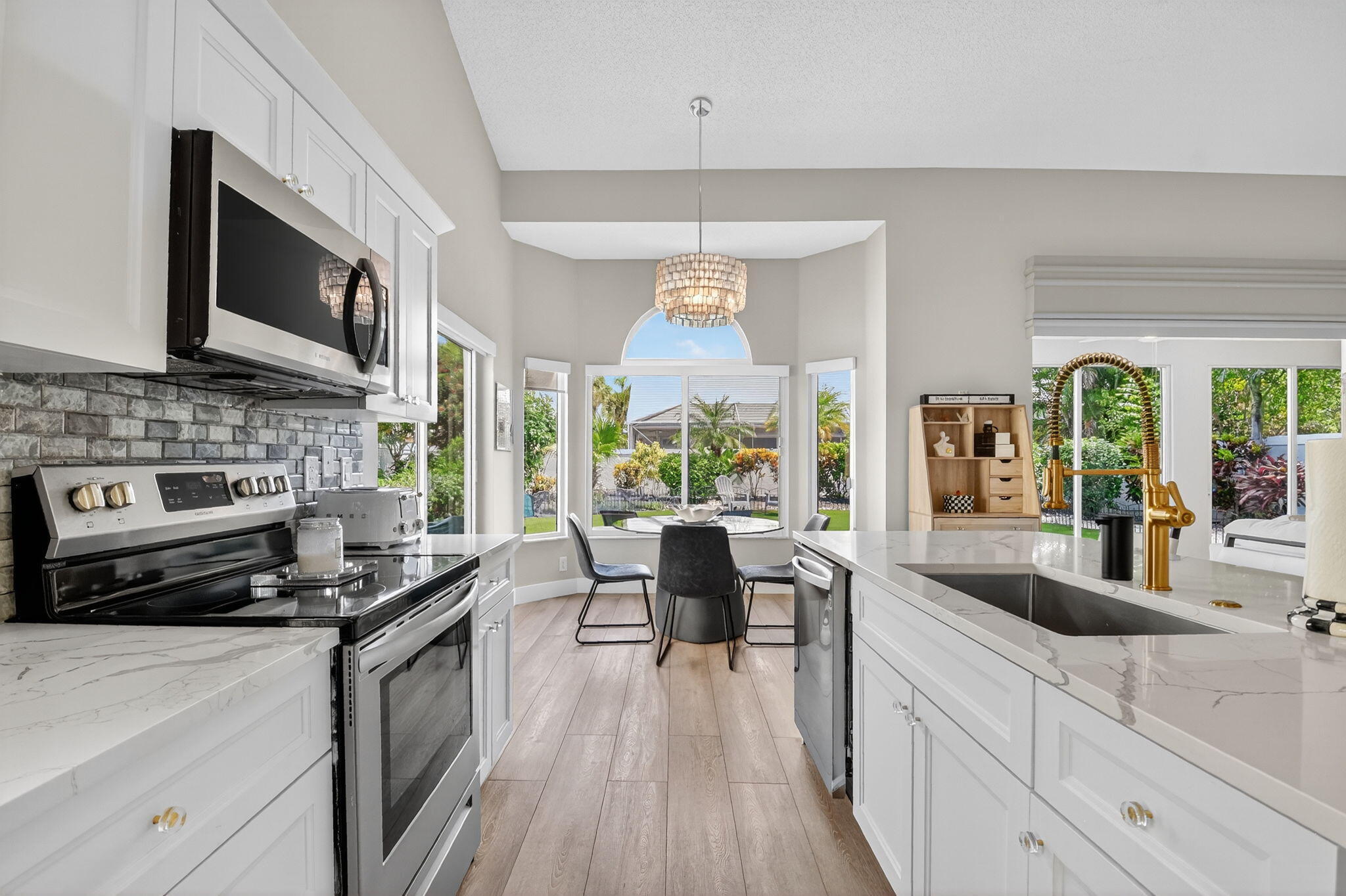8385 Horseshoe Bay Road