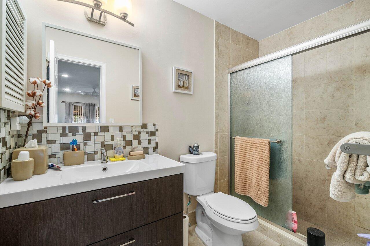 5814 Doris Court
