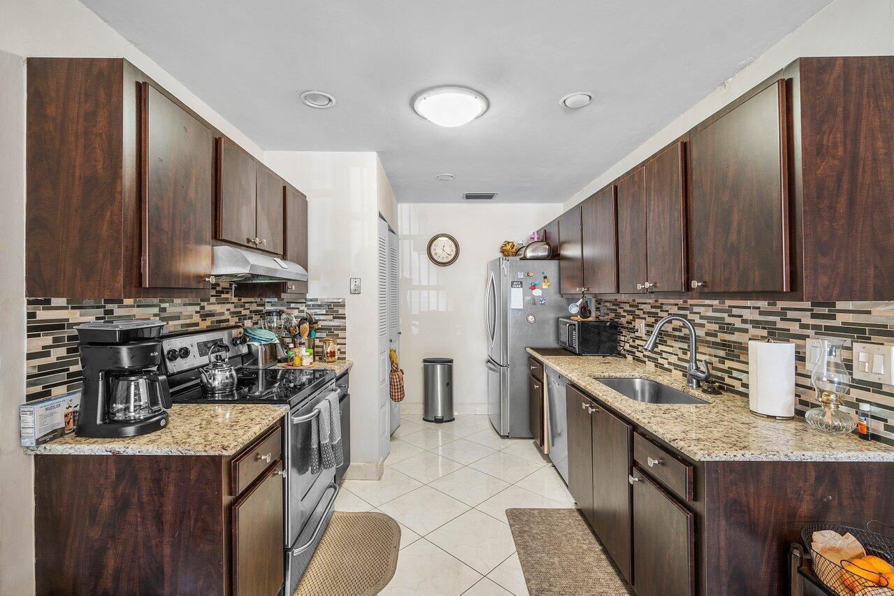 5814 Doris Court