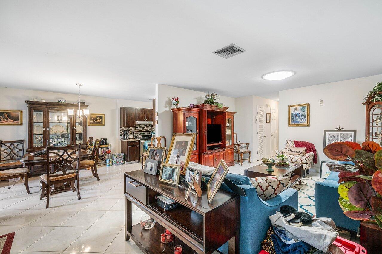 5814 Doris Court