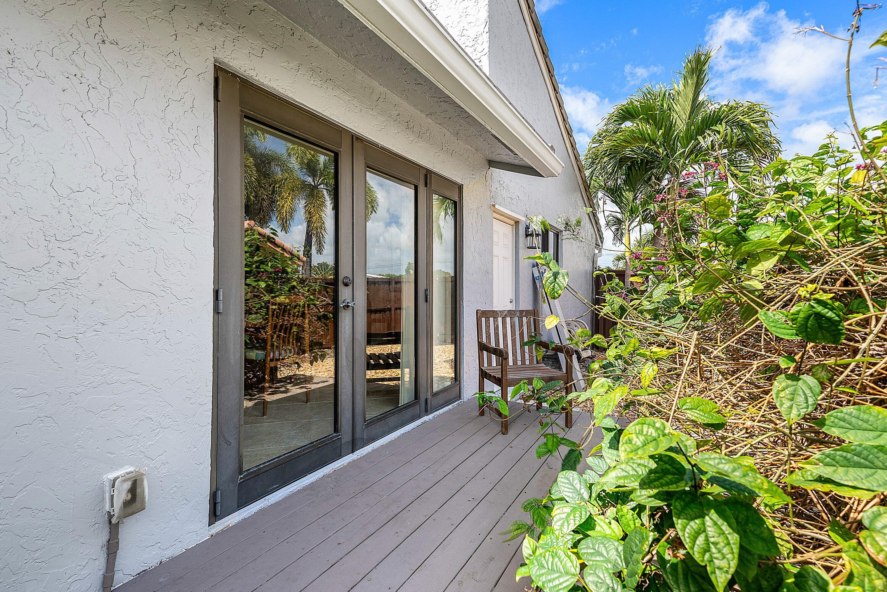 6000 NW 4th Avenue