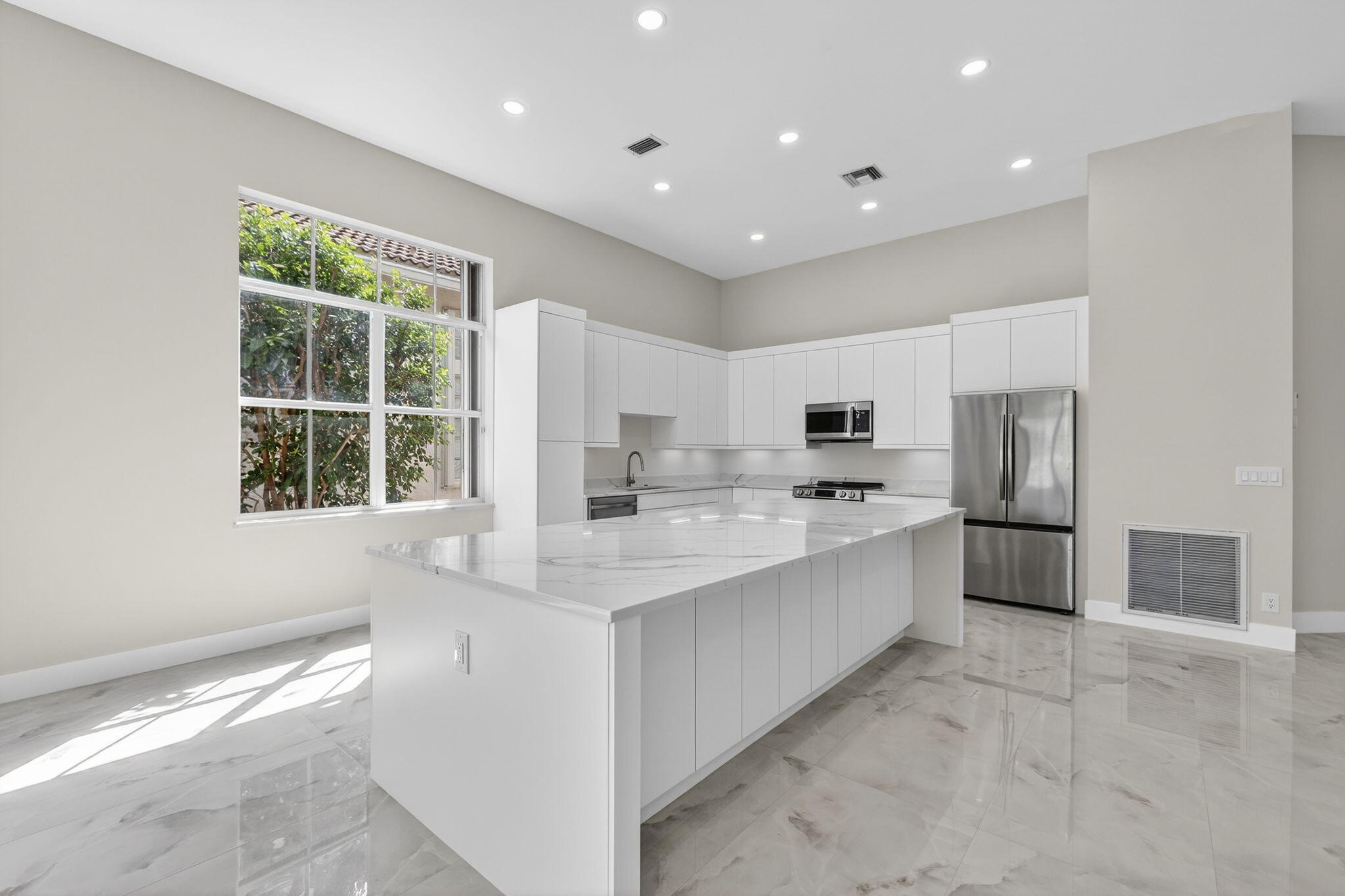 6935 Fairway Lakes Drive