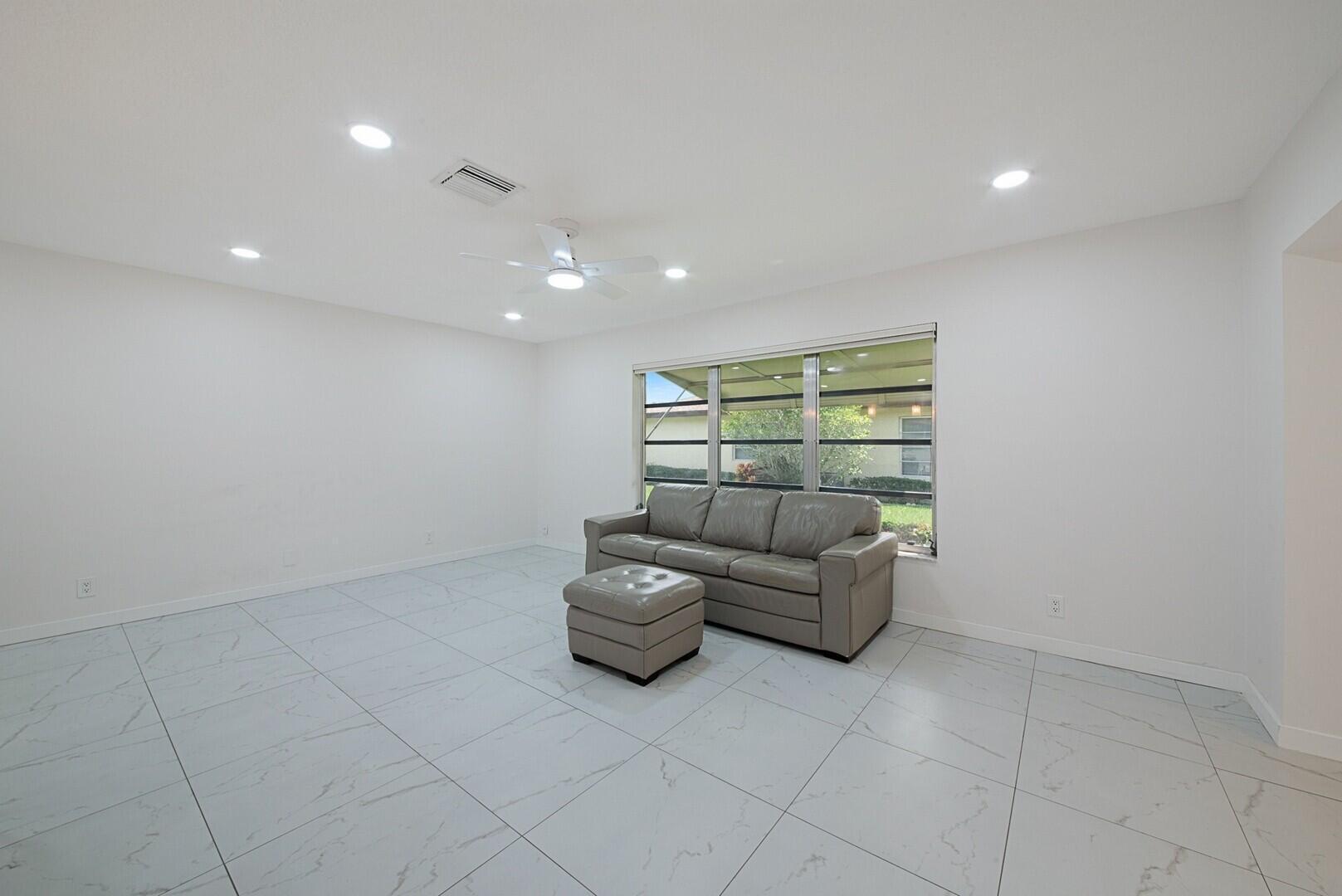 5220 Nesting Way D