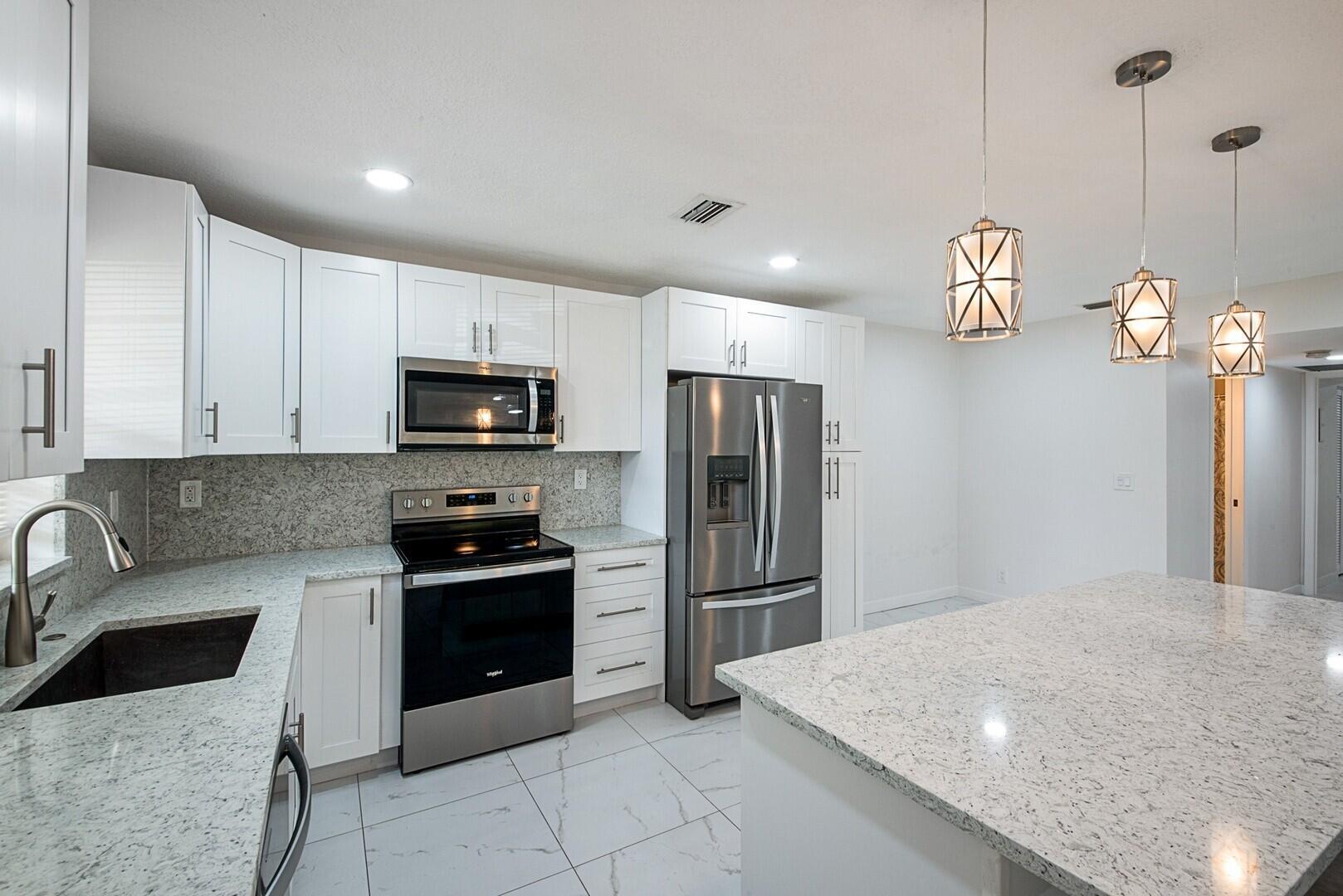 5220 Nesting Way D