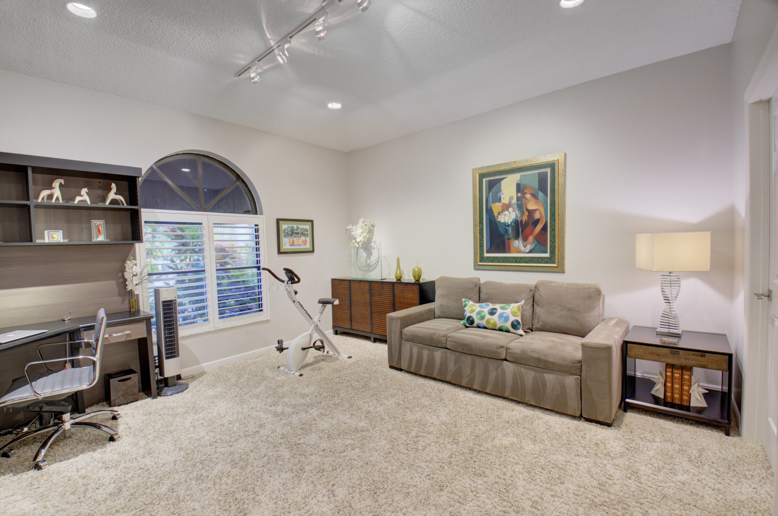 2106 NW 60th Circle