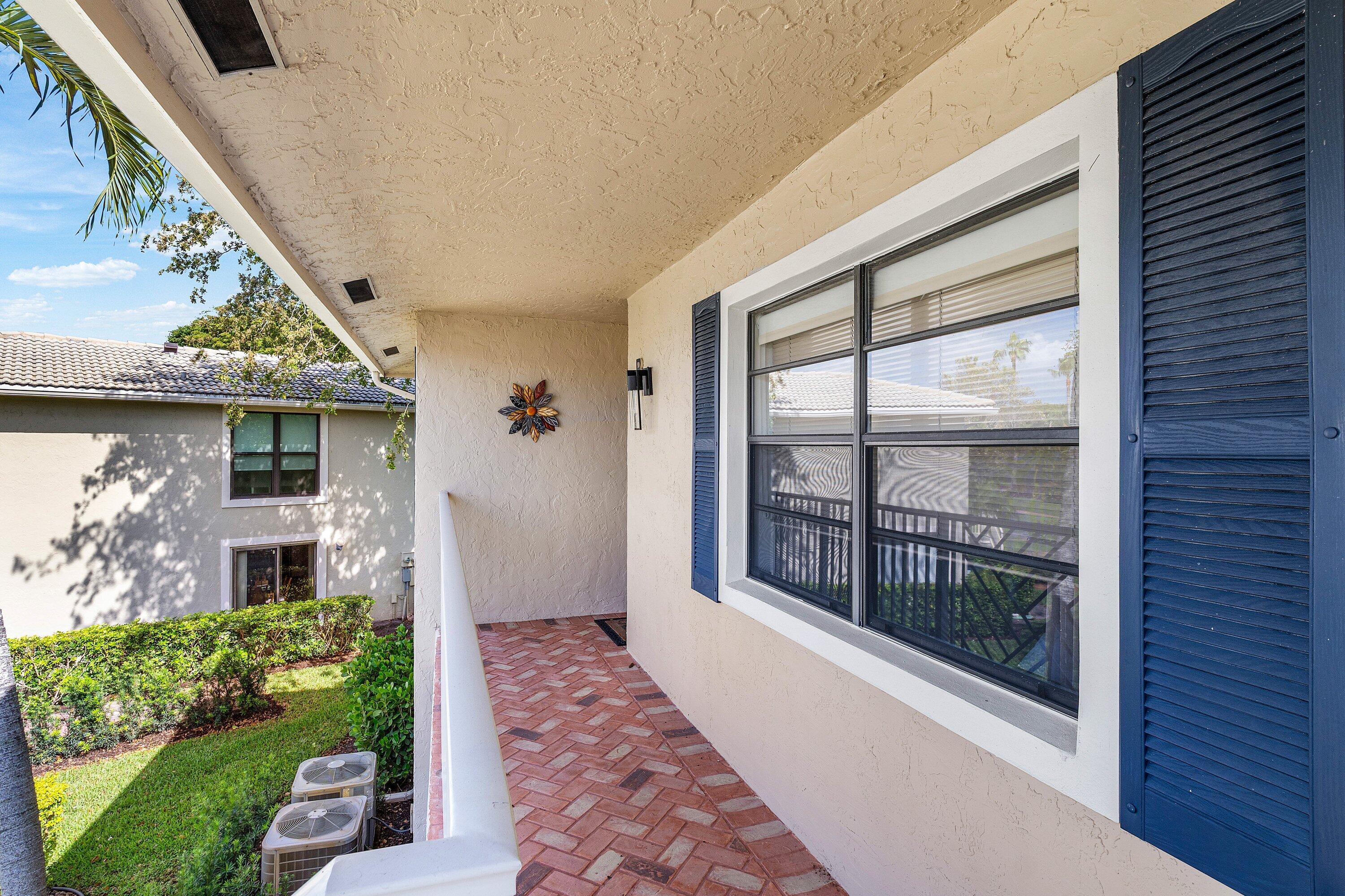 29 Stratford Lane West Unit B