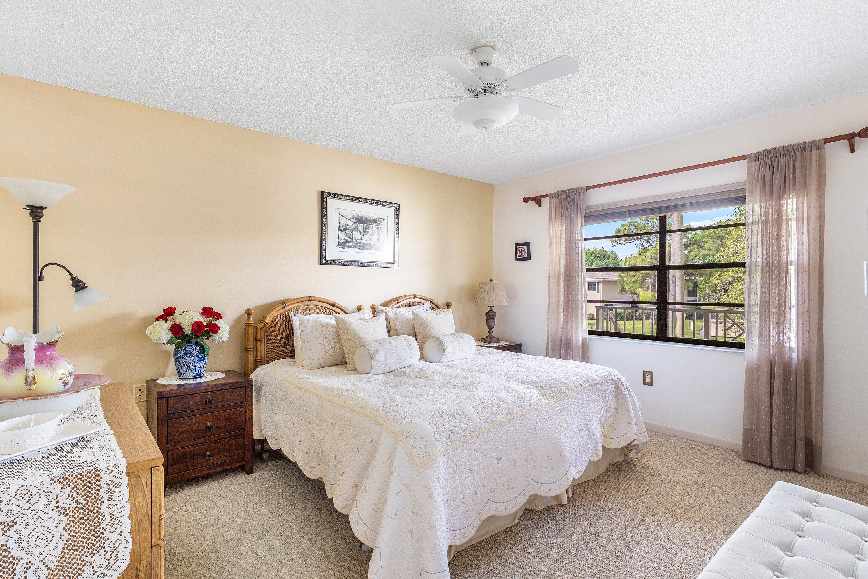 29 Stratford Lane West Unit B