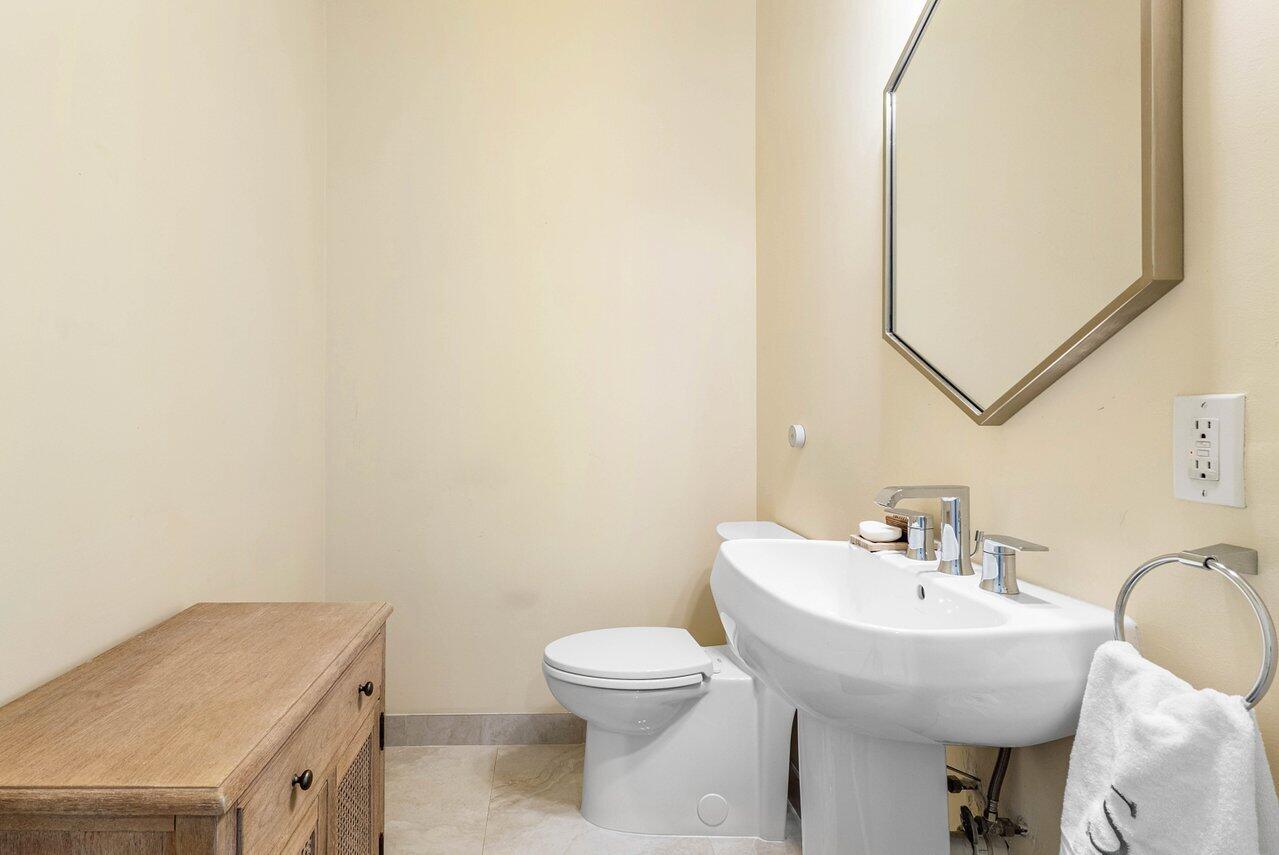 1875 Highland Grove Drive