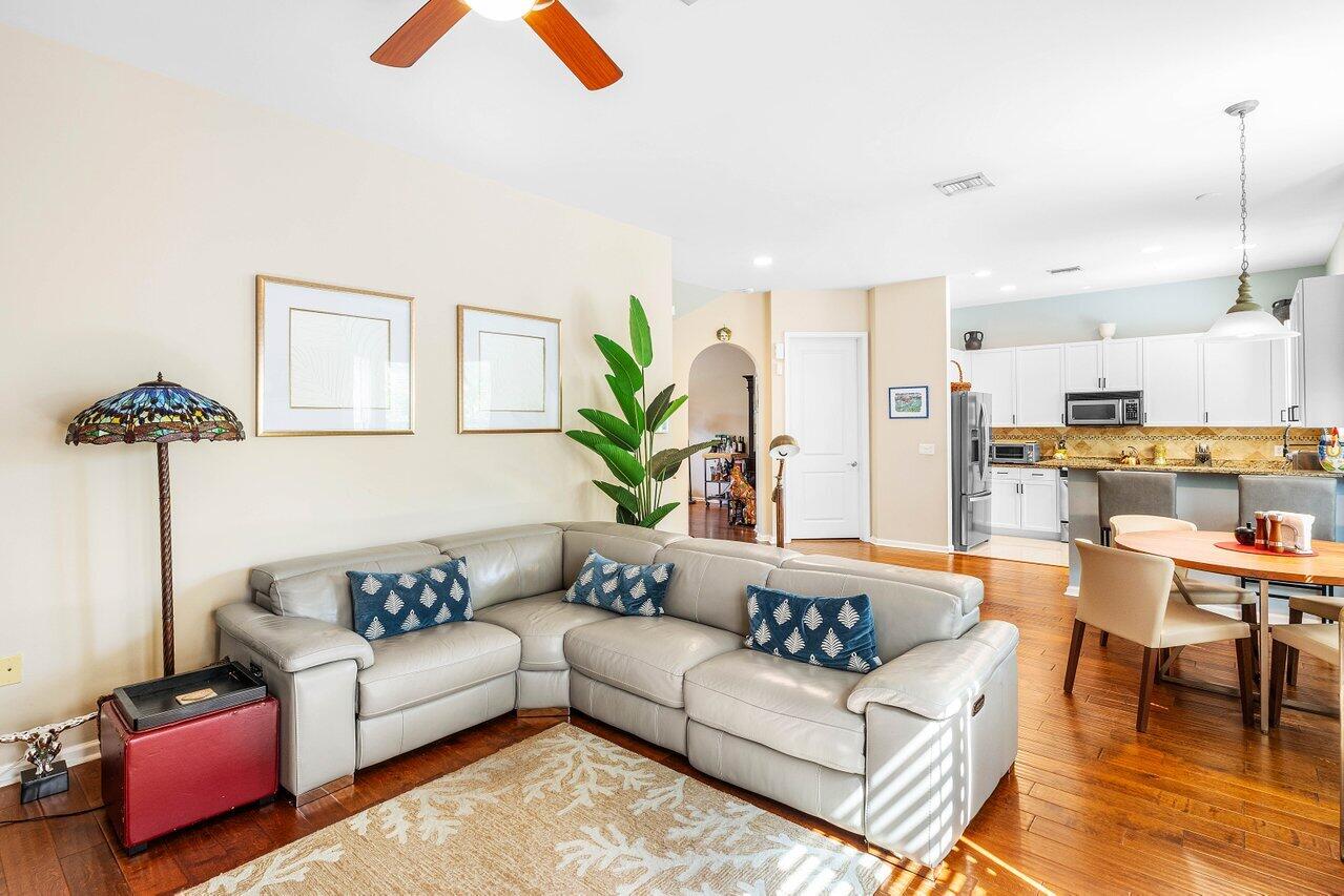 1875 Highland Grove Drive