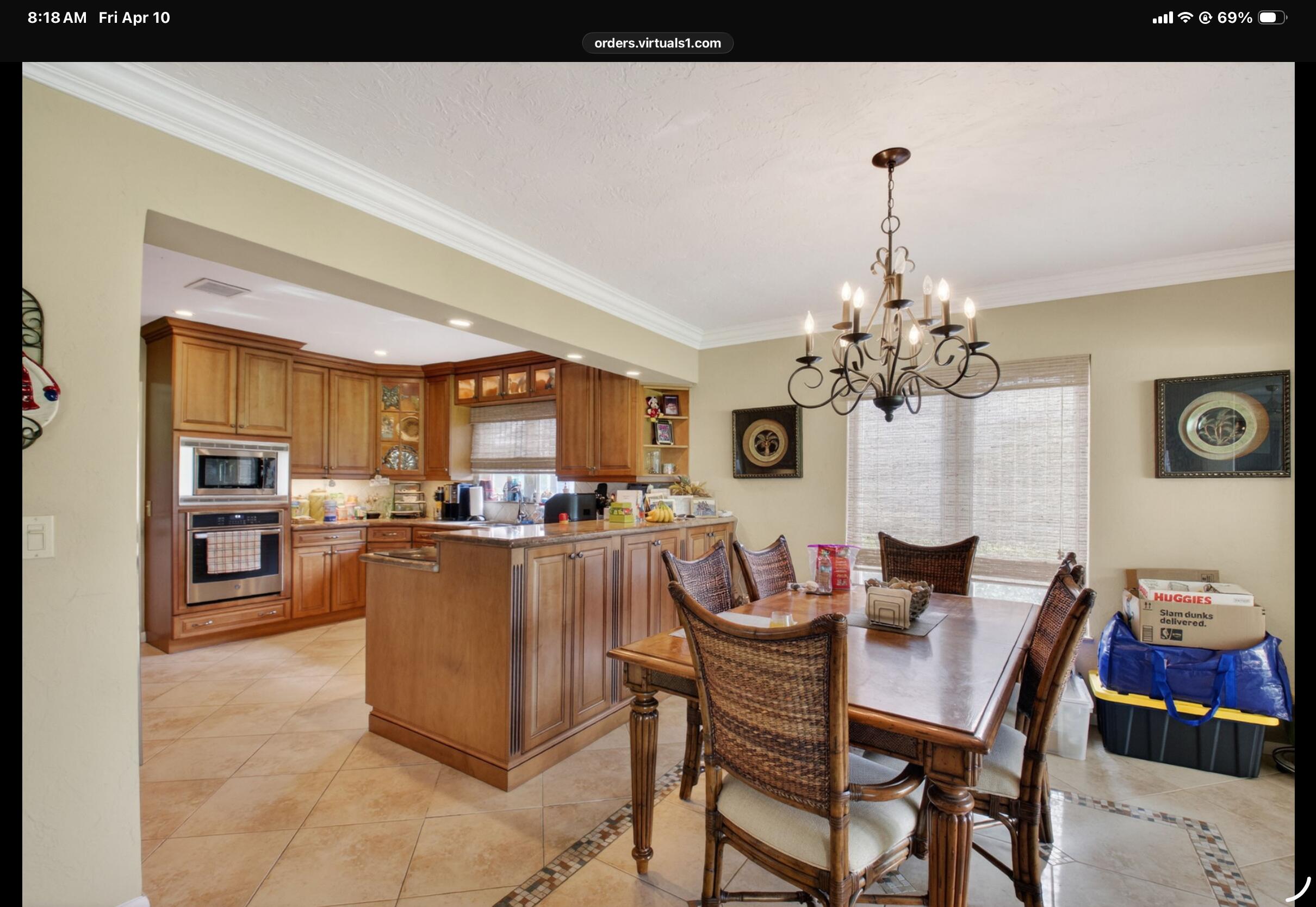 2 Holly Drive