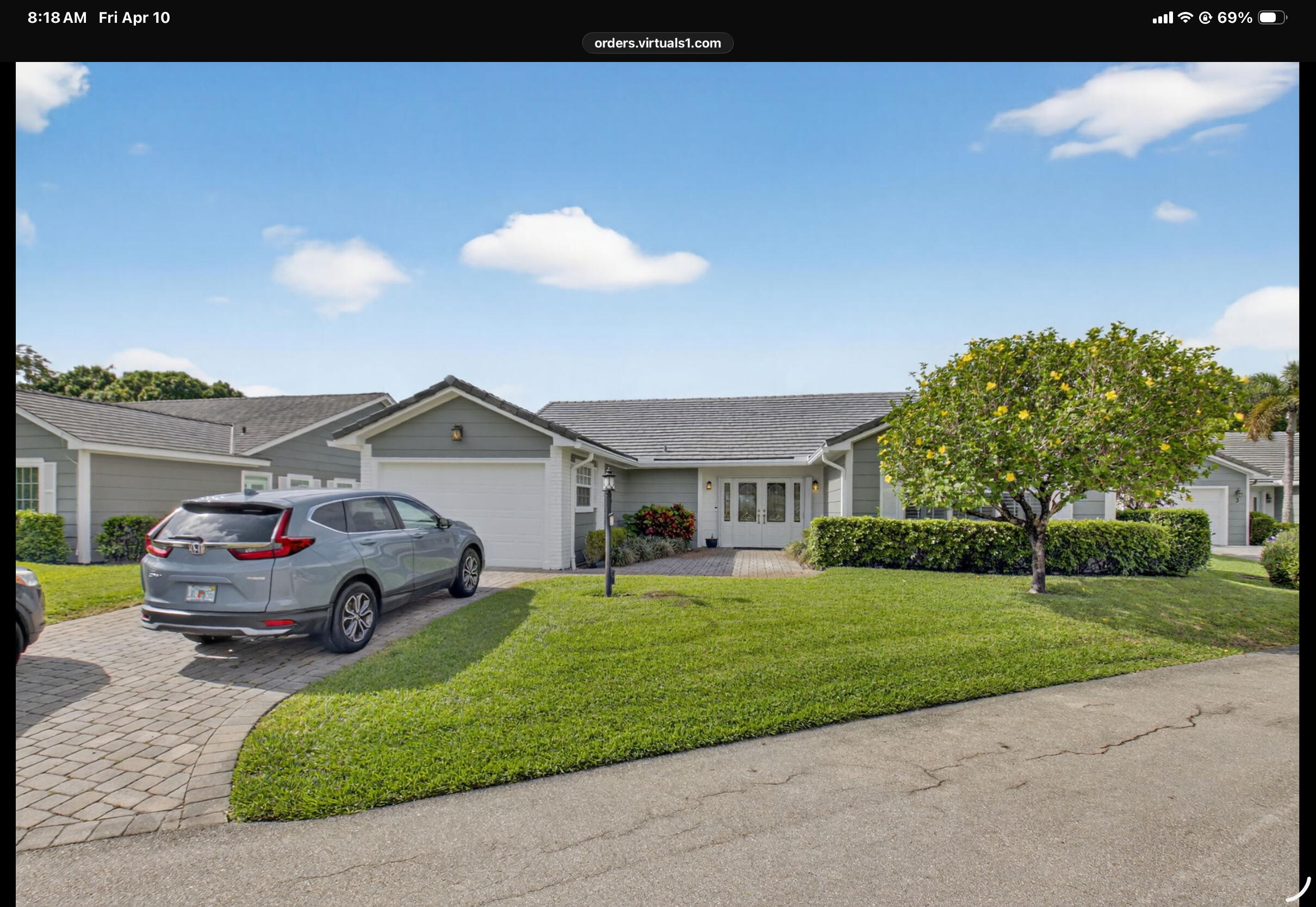 2 Holly Drive