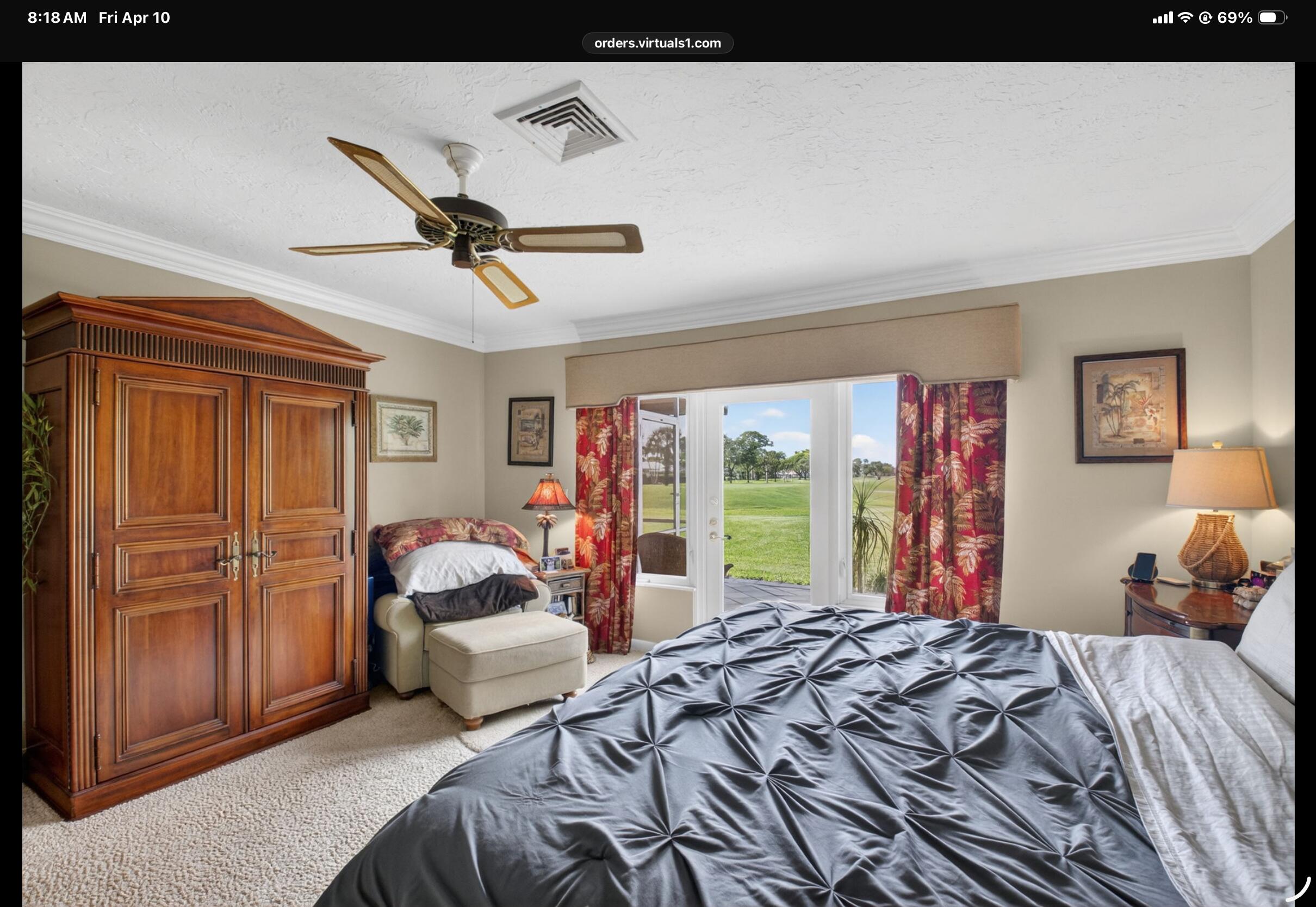 2 Holly Drive