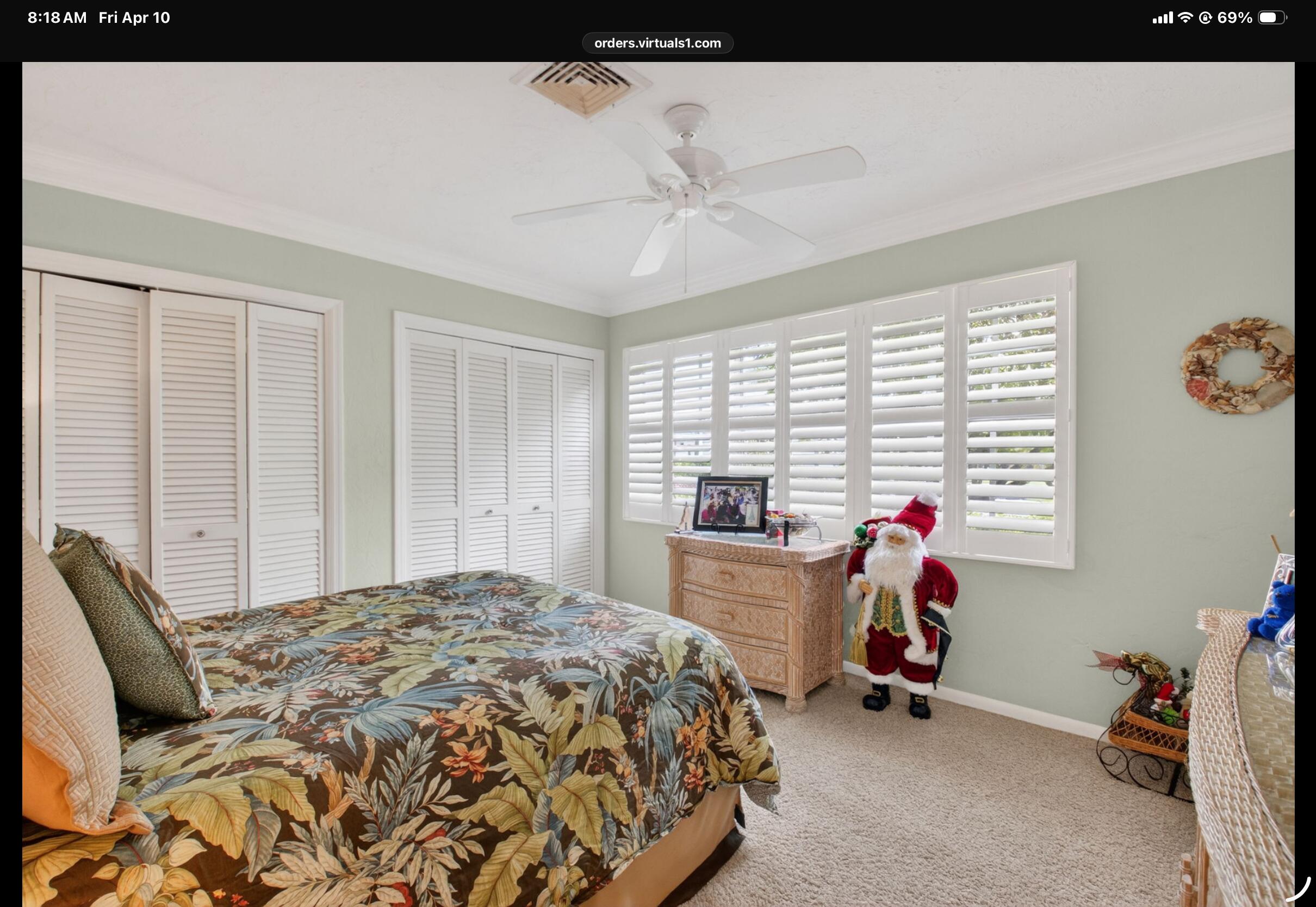 2 Holly Drive