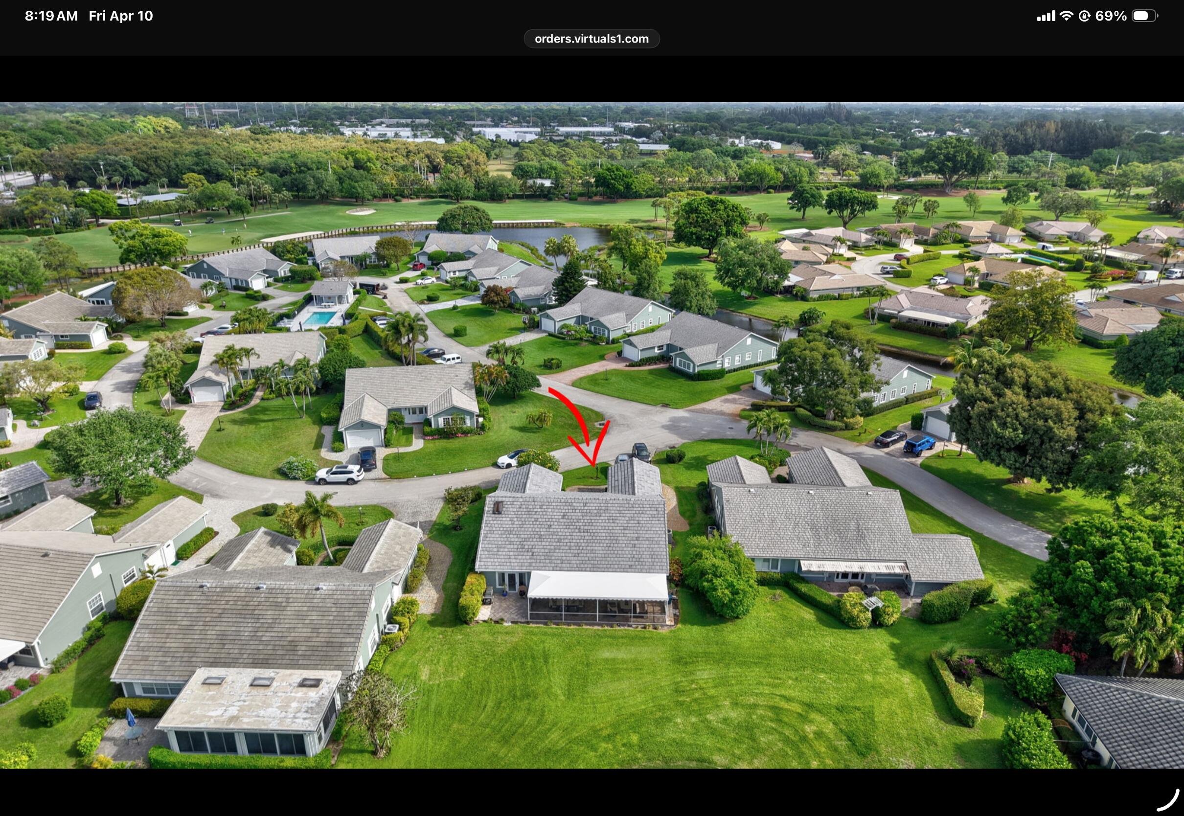 2 Holly Drive