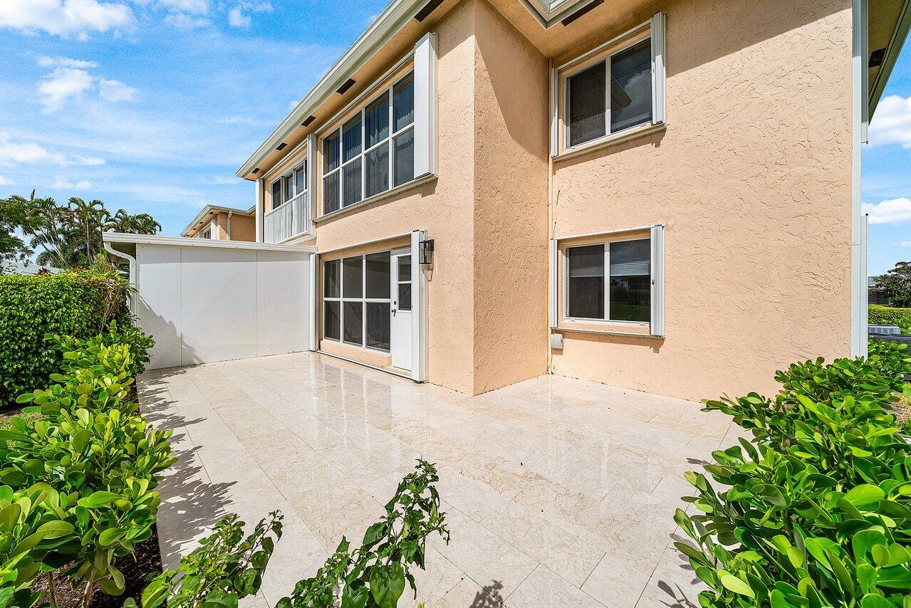 1541 NW 20th Avenue 101