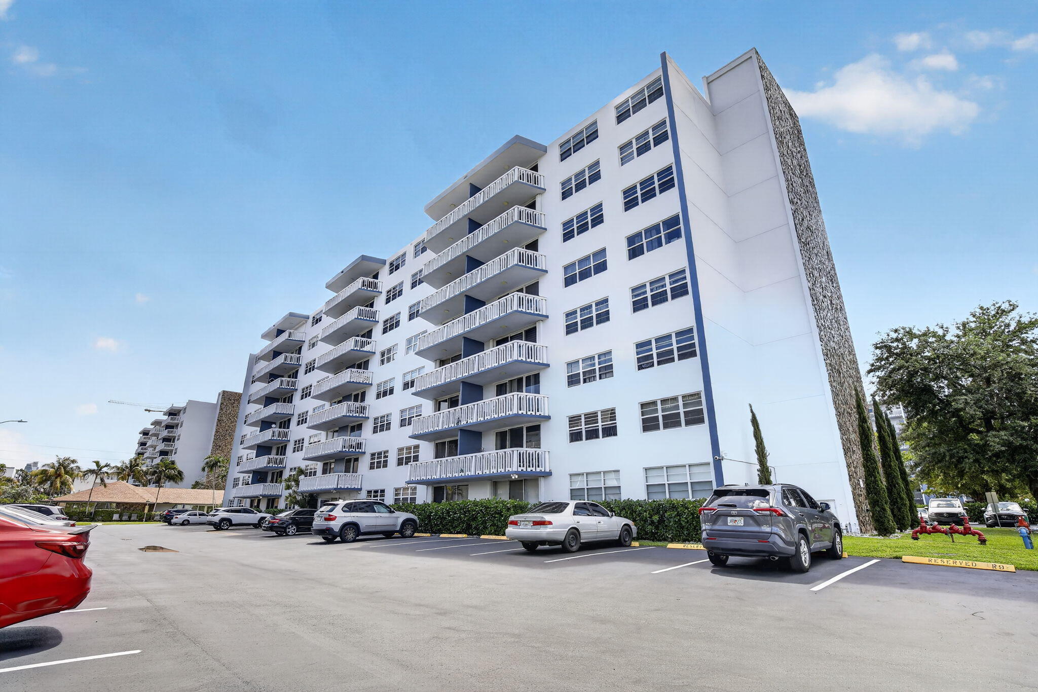 400 NE 12th Avenue 405