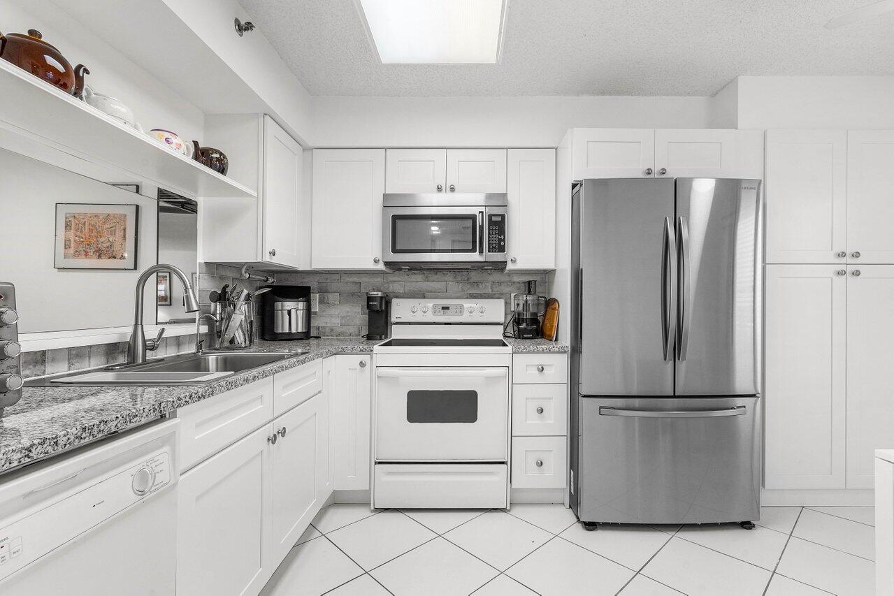 7310 Ashford Place