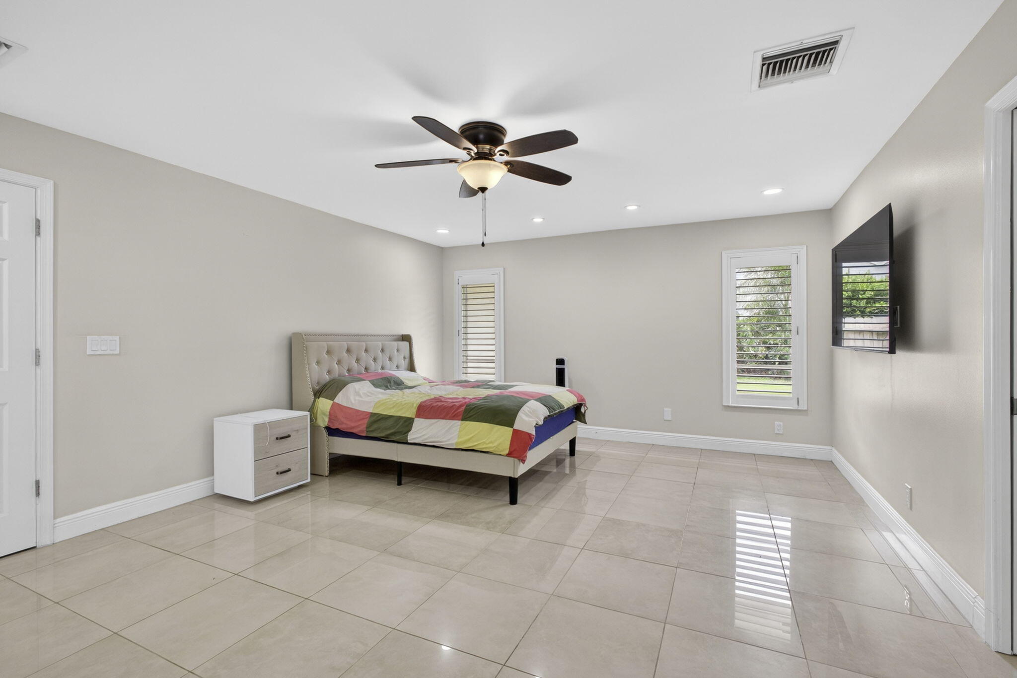 5463 Sea Biscuit Road