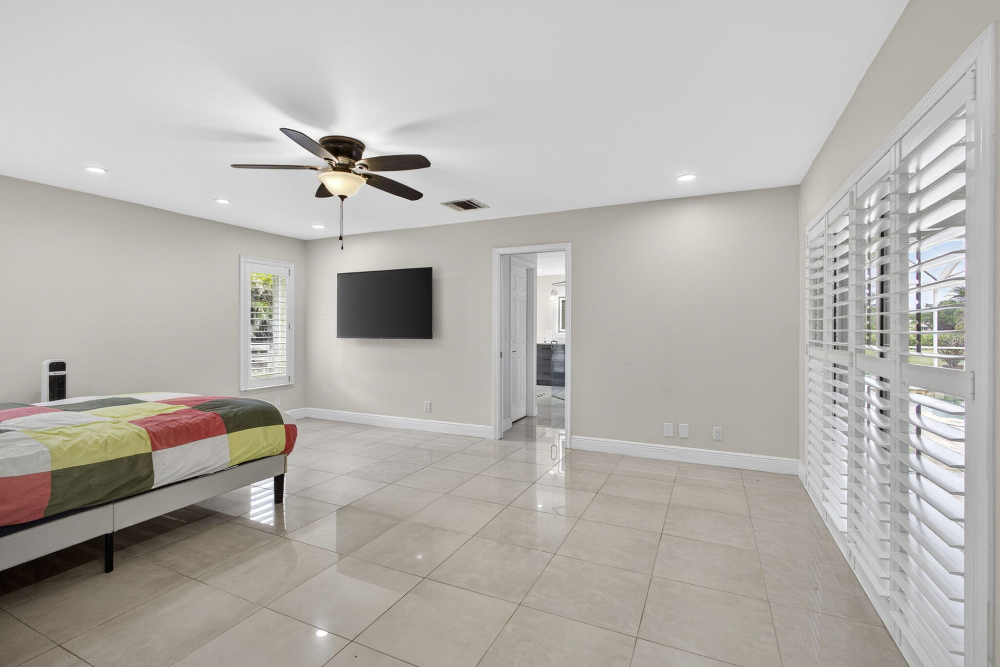 5463 Sea Biscuit Road