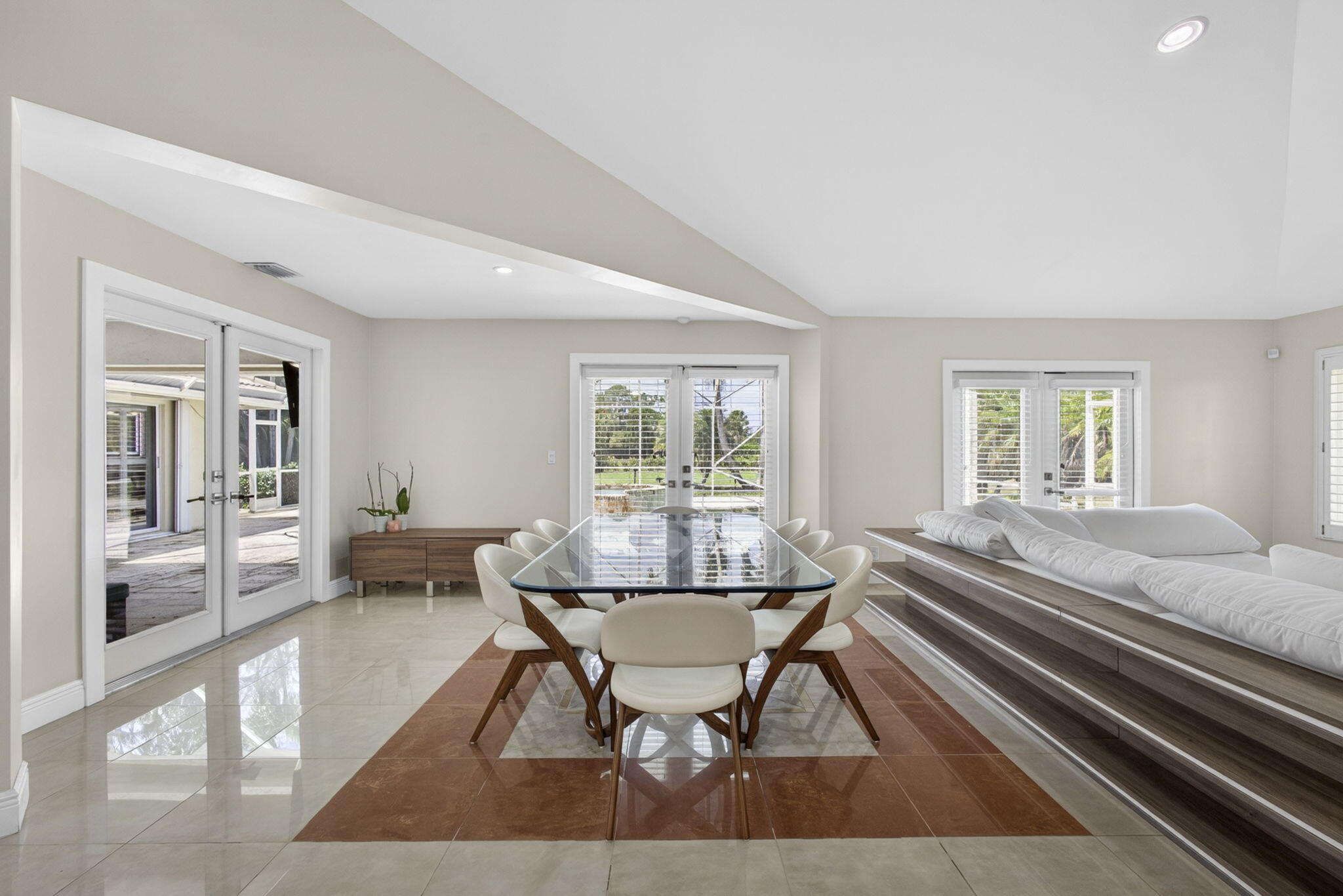 5463 Sea Biscuit Road