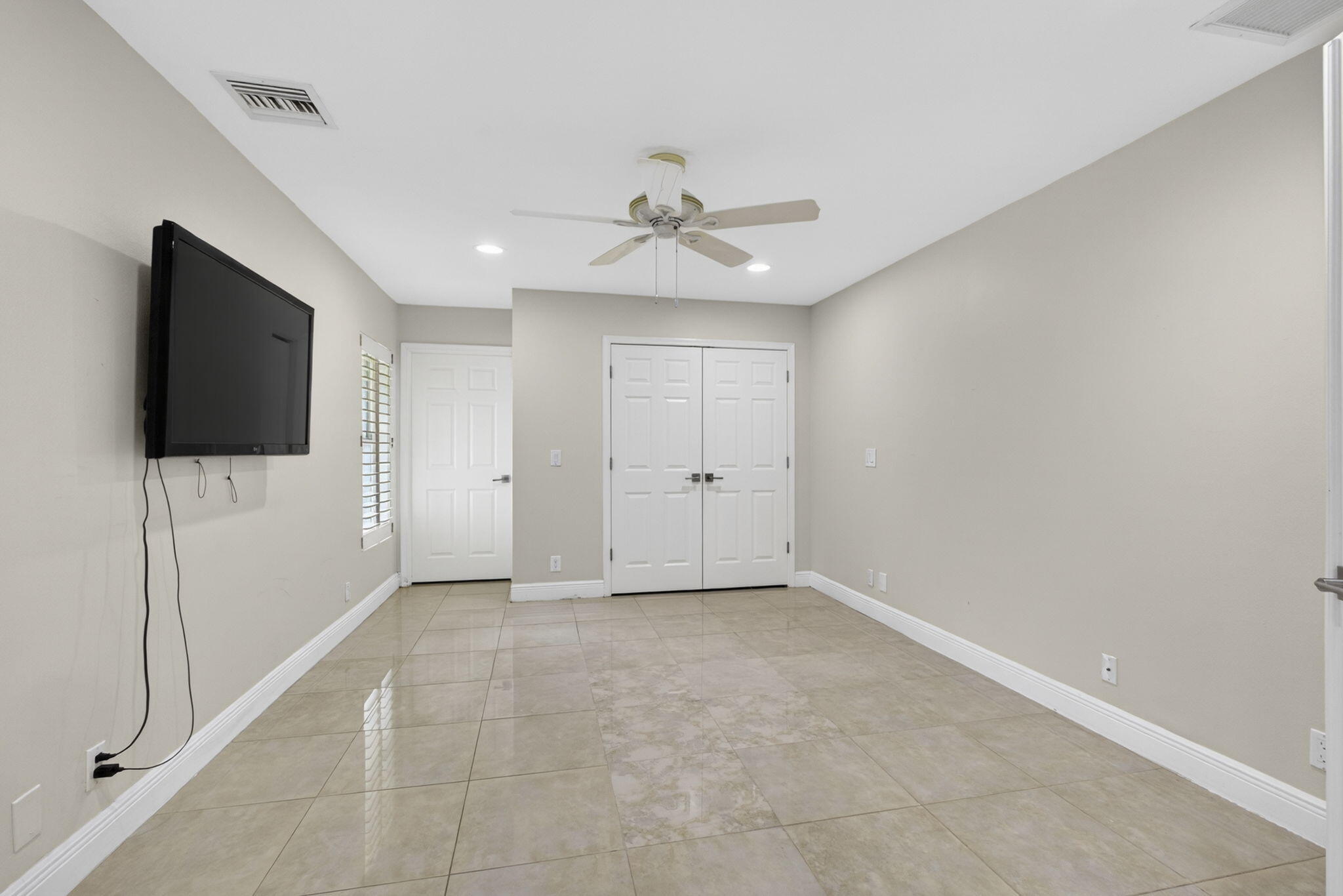 5463 Sea Biscuit Road