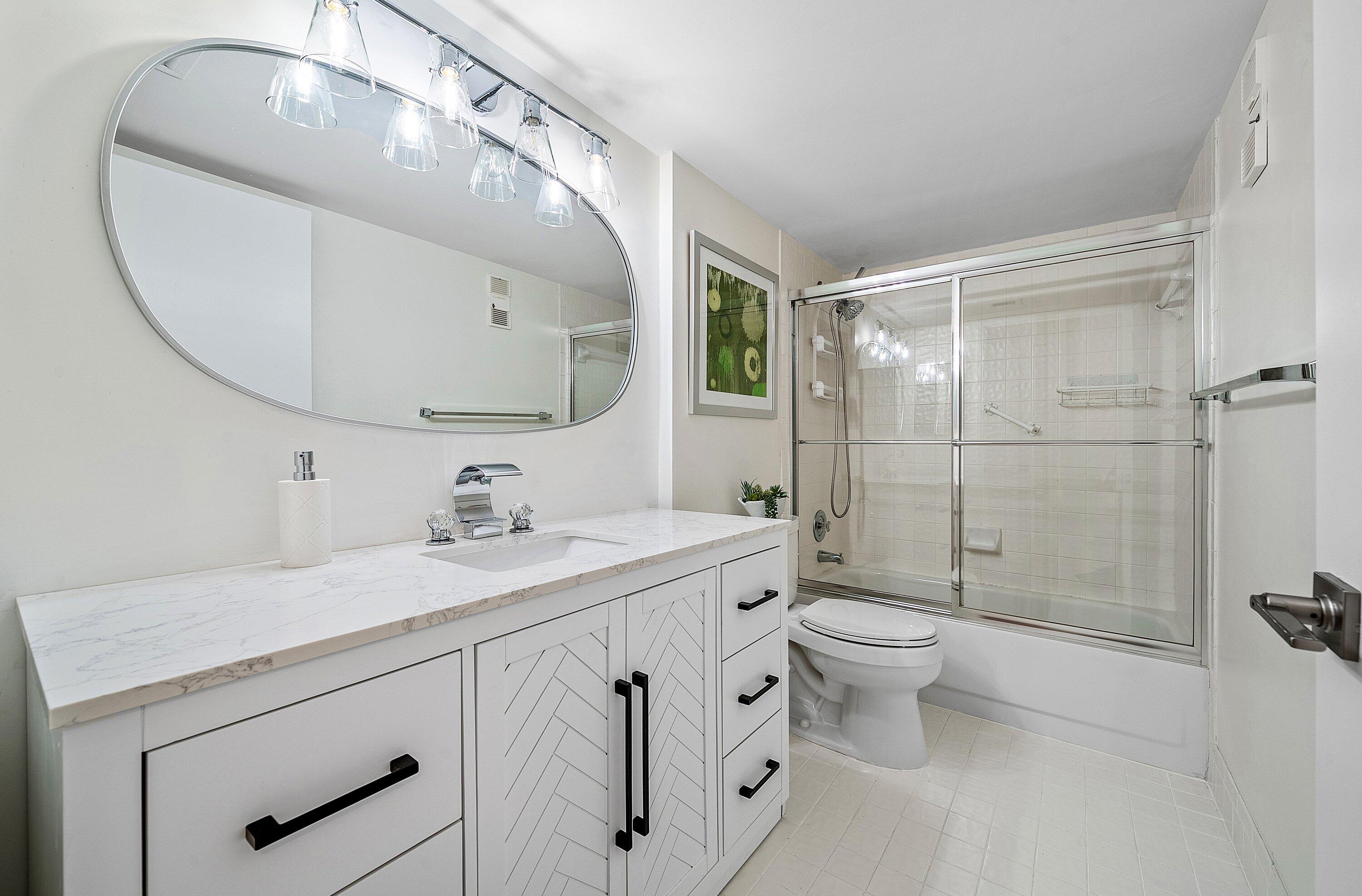 6065 Pointe Regal Circle