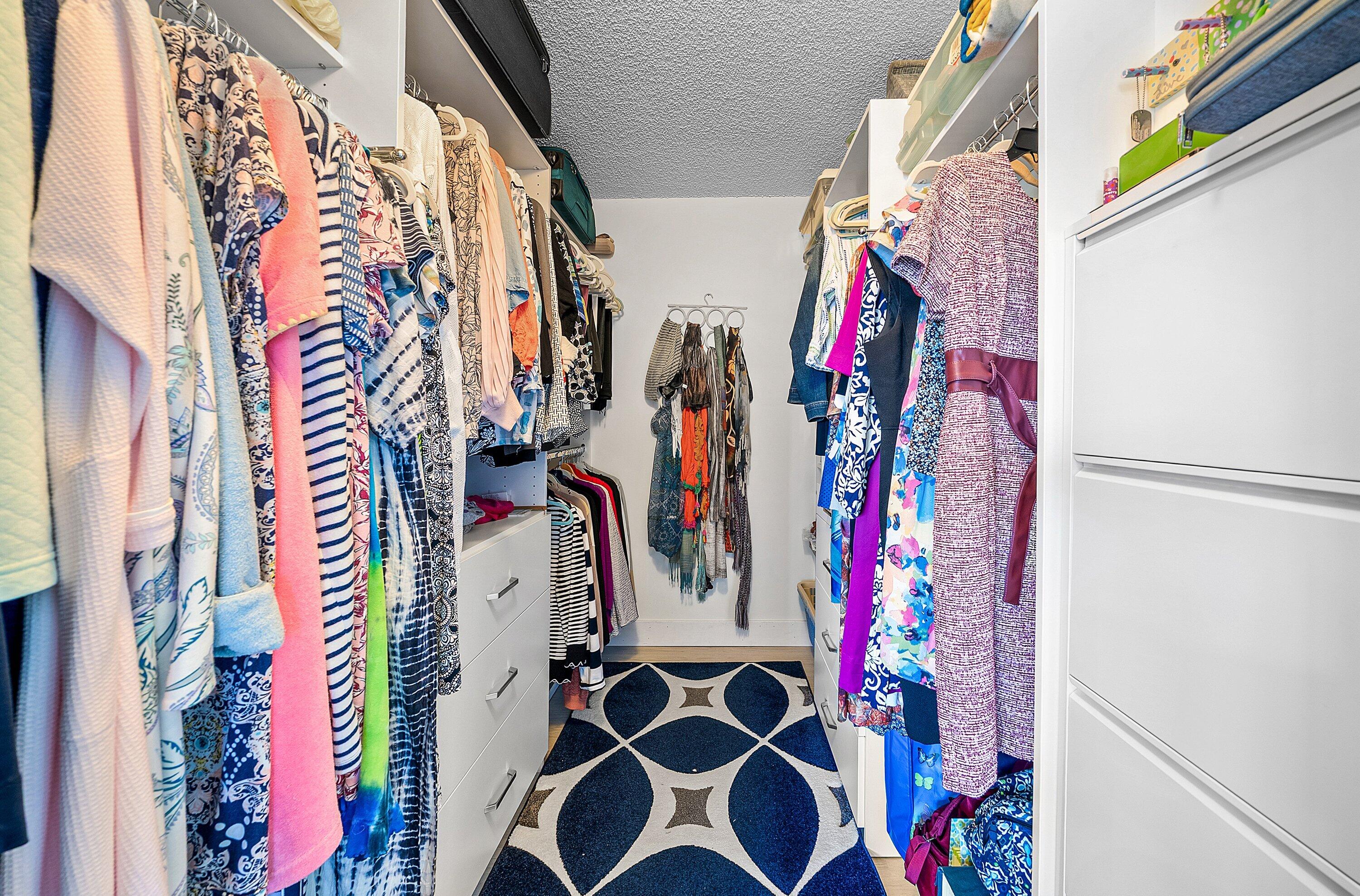 6065 Pointe Regal Circle