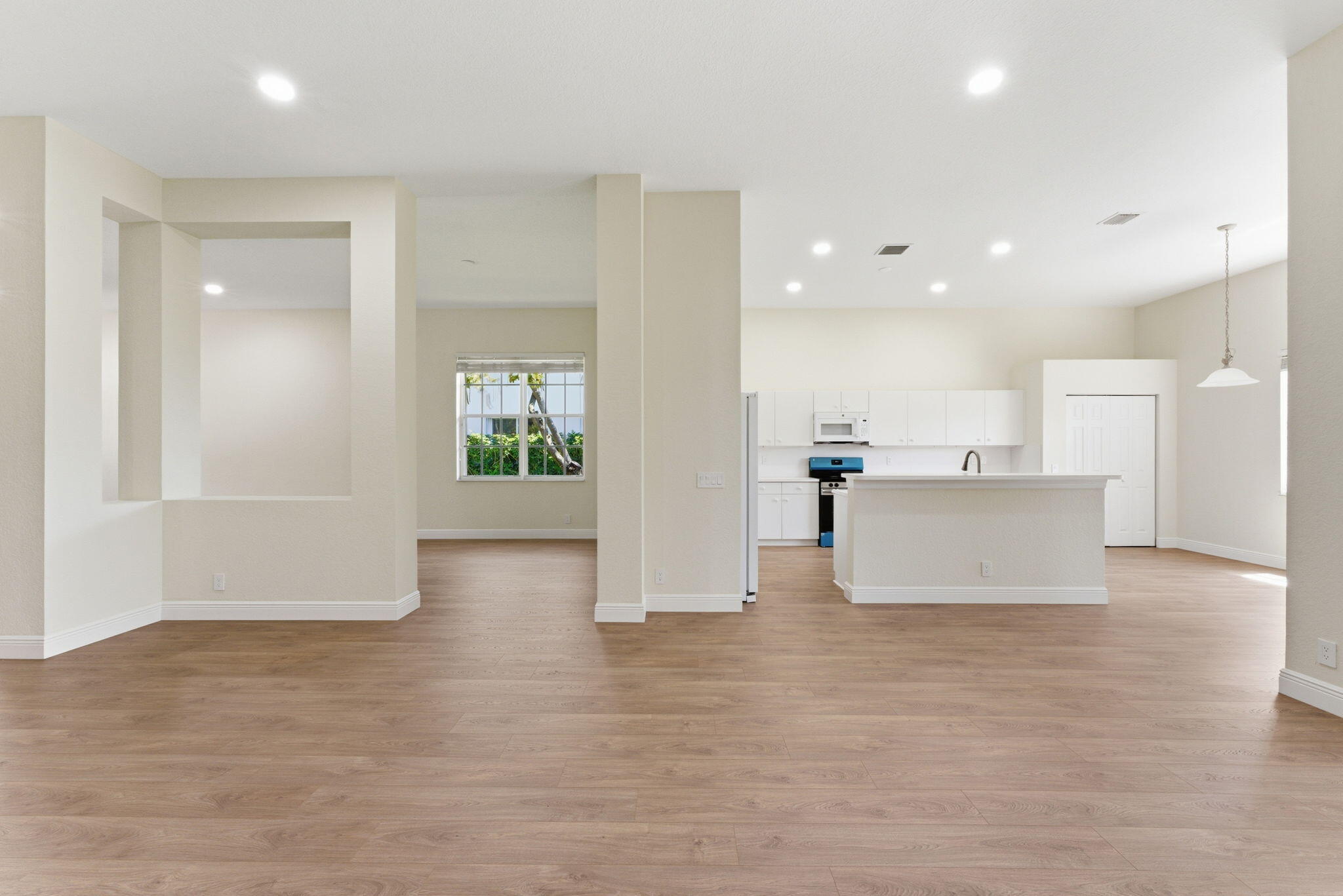 1112 Skylark Drive